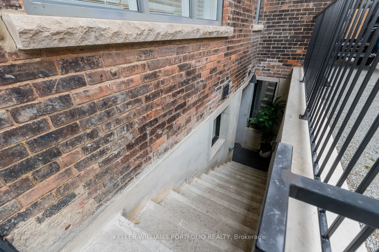180 Maria Street #Lower