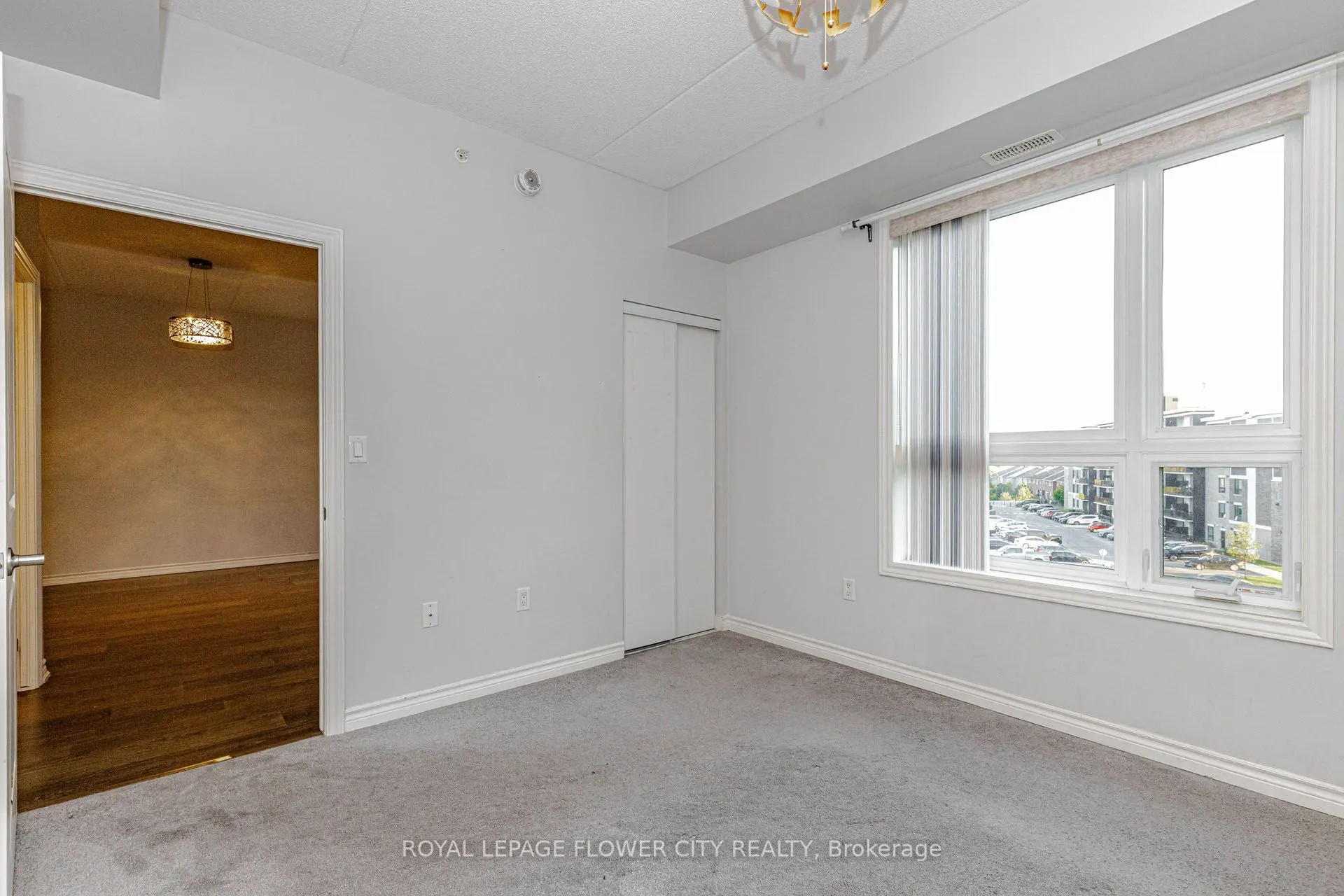 630 Sauve Street #404