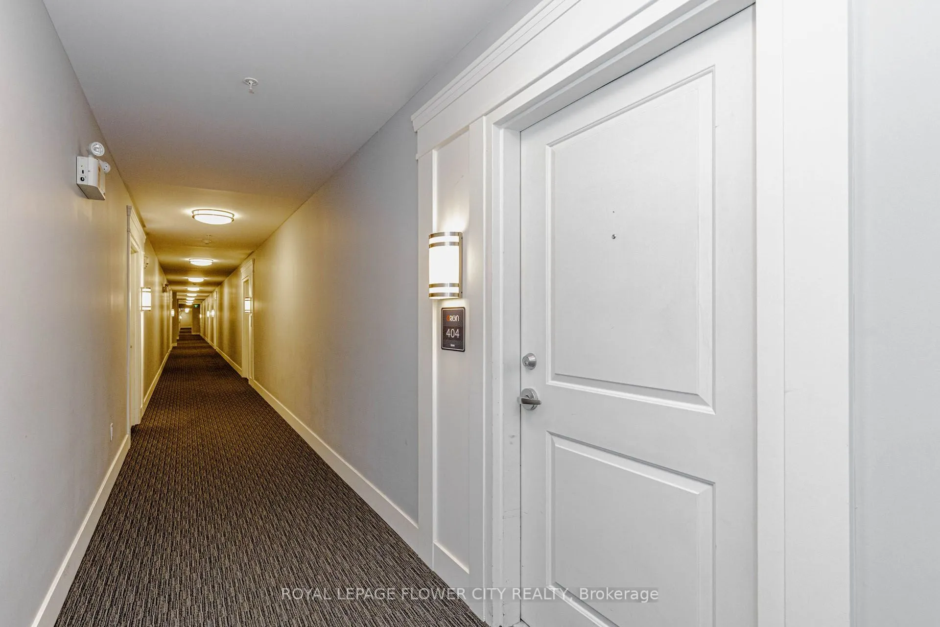630 Sauve Street #404