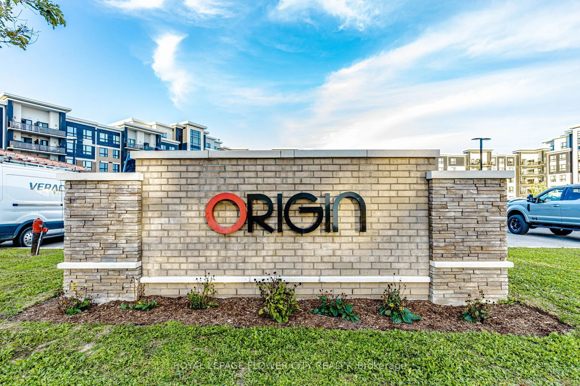 630 Sauve Street #404