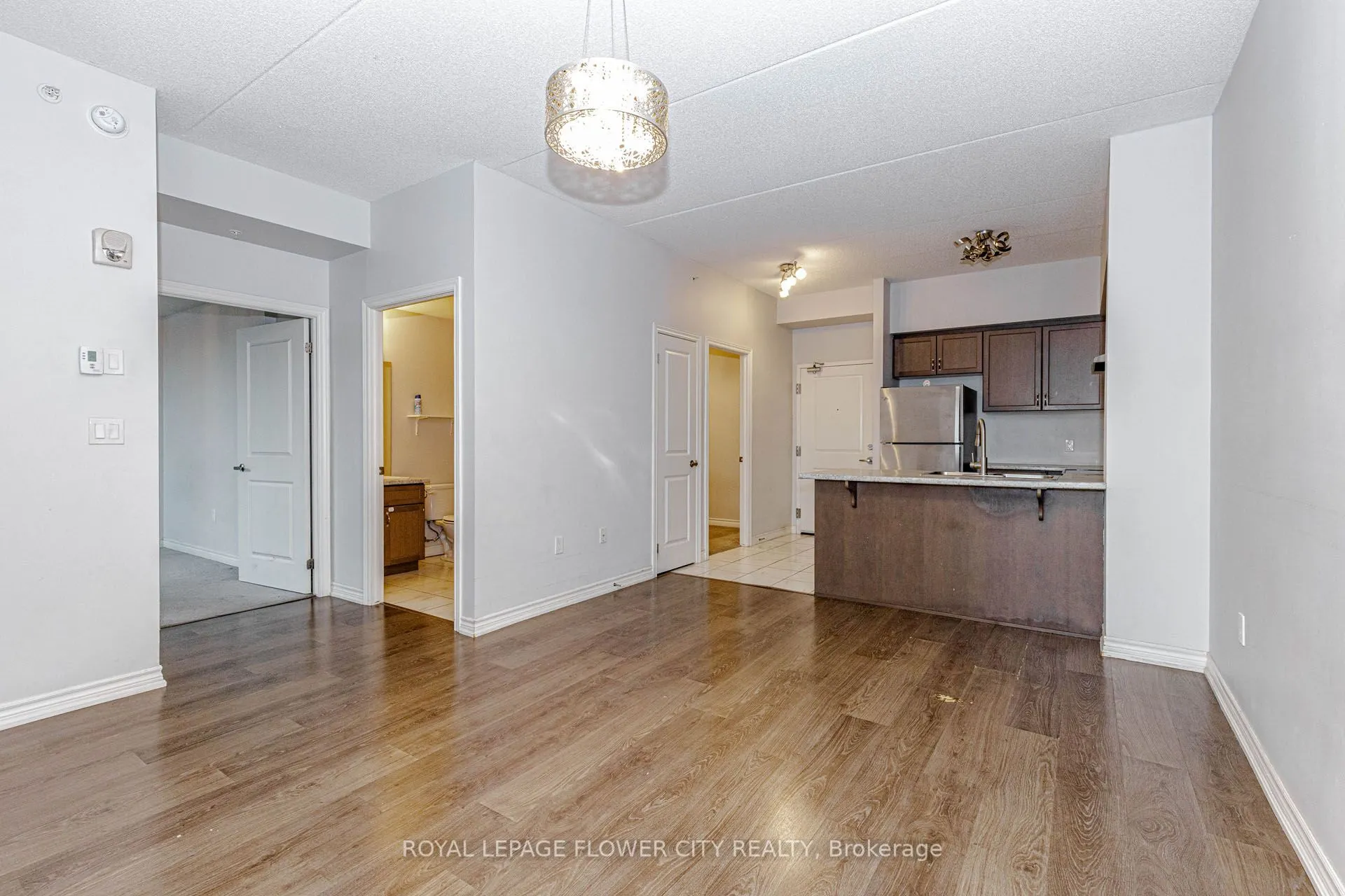 630 Sauve Street #404