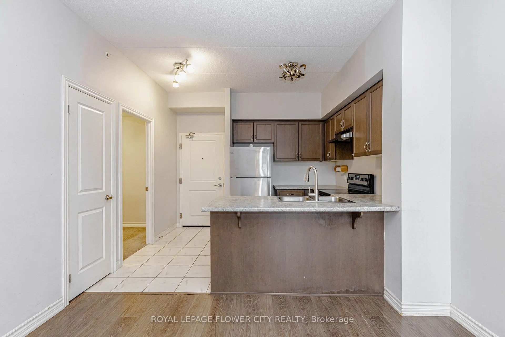 630 Sauve Street #404