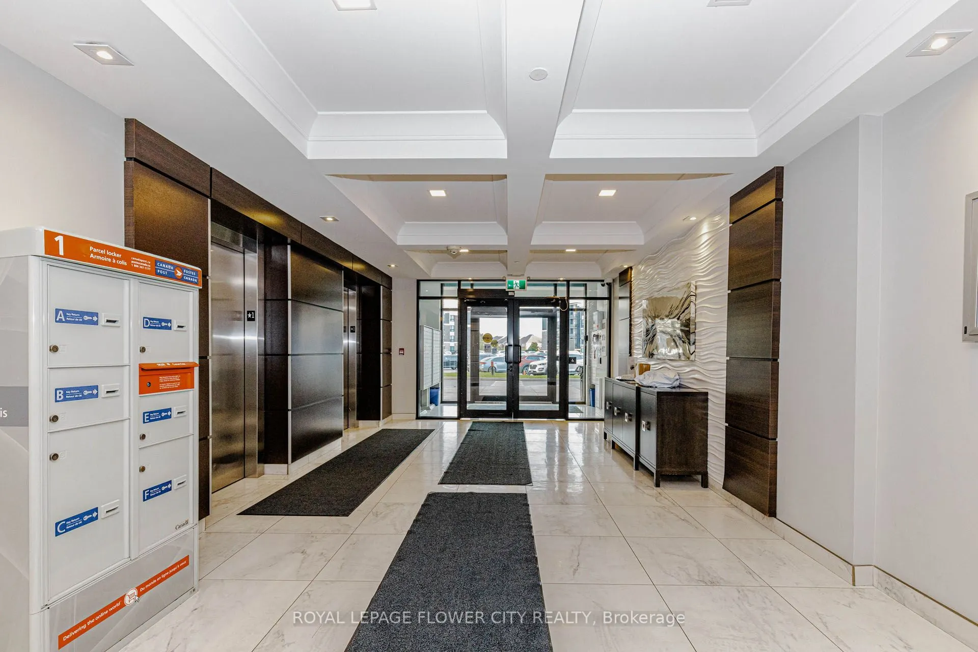 630 Sauve Street #404