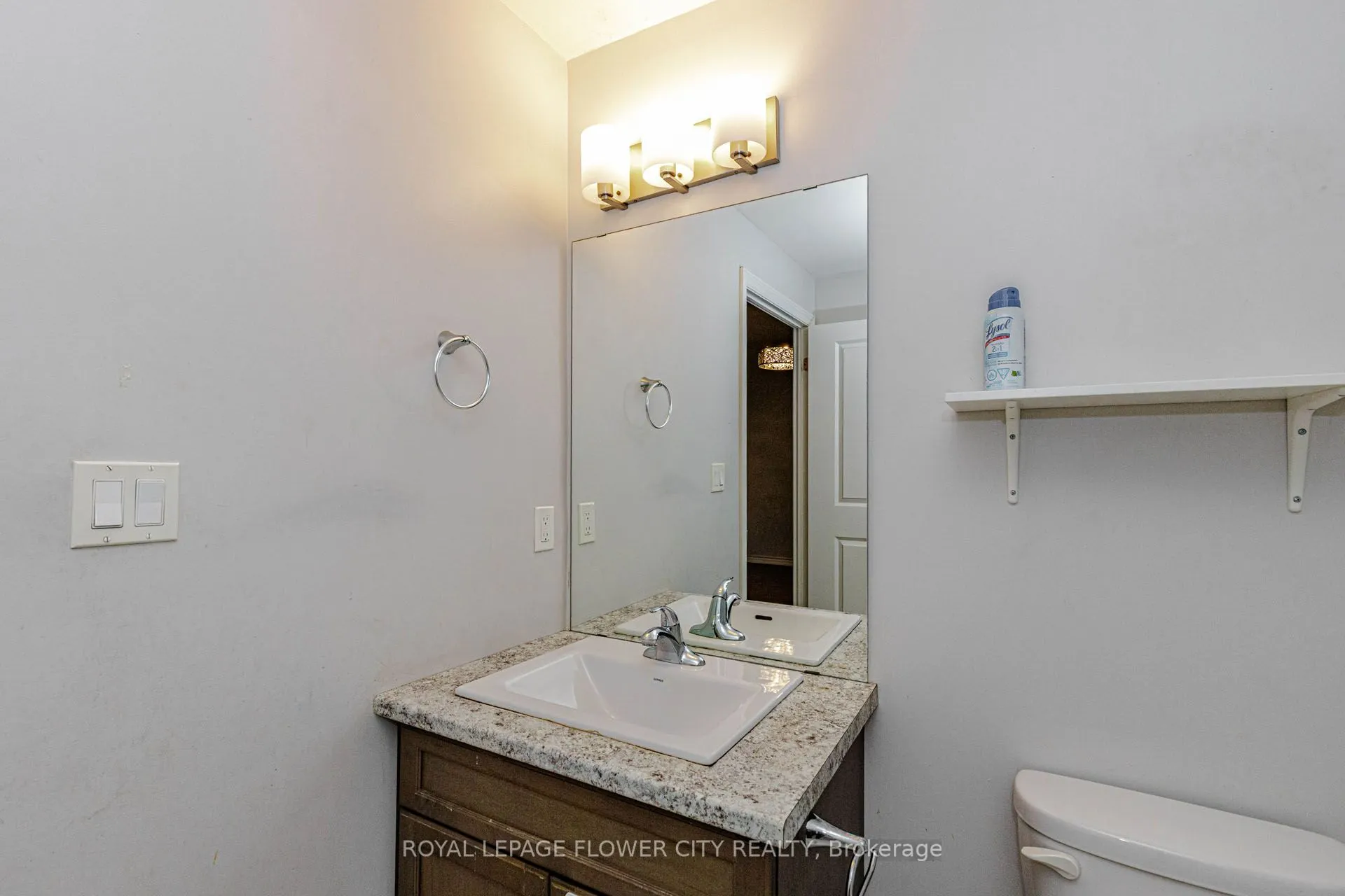 630 Sauve Street #404