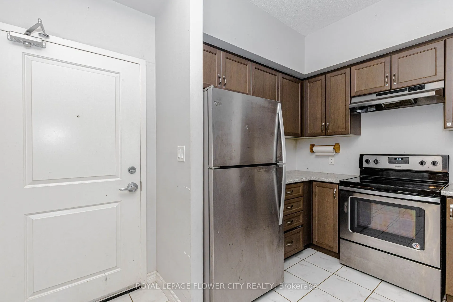 630 Sauve Street #404