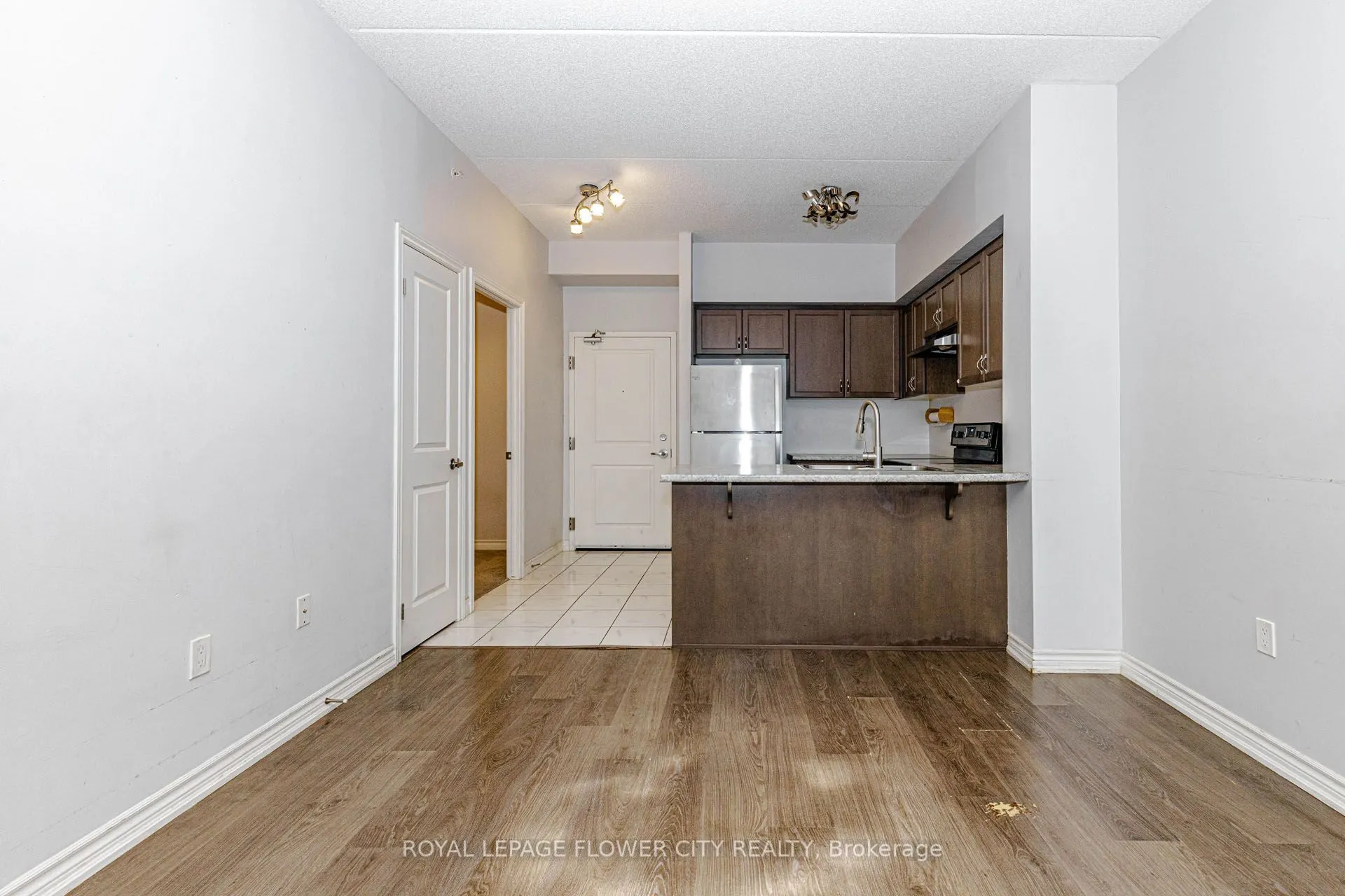 630 Sauve Street #404