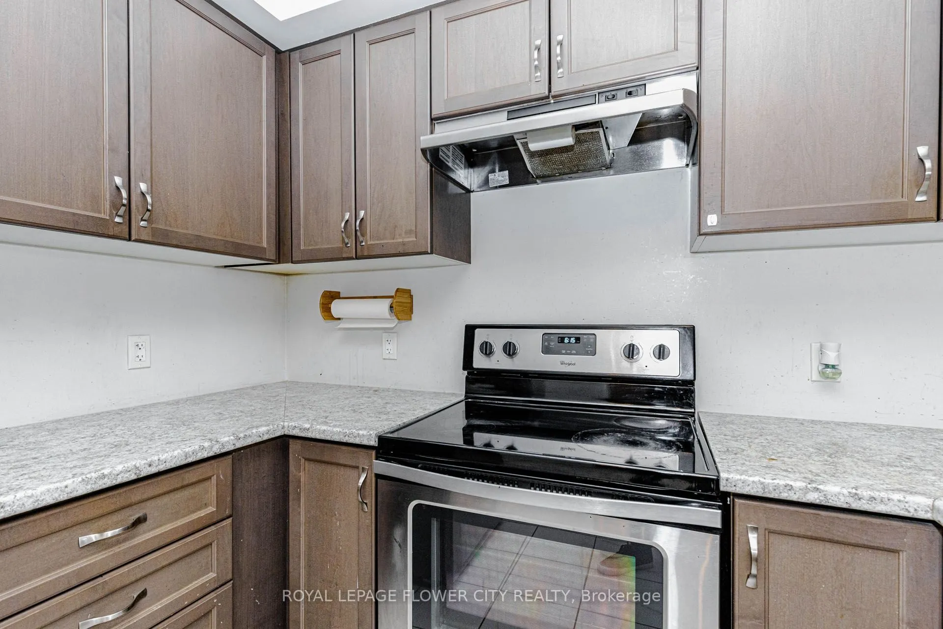 630 Sauve Street #404