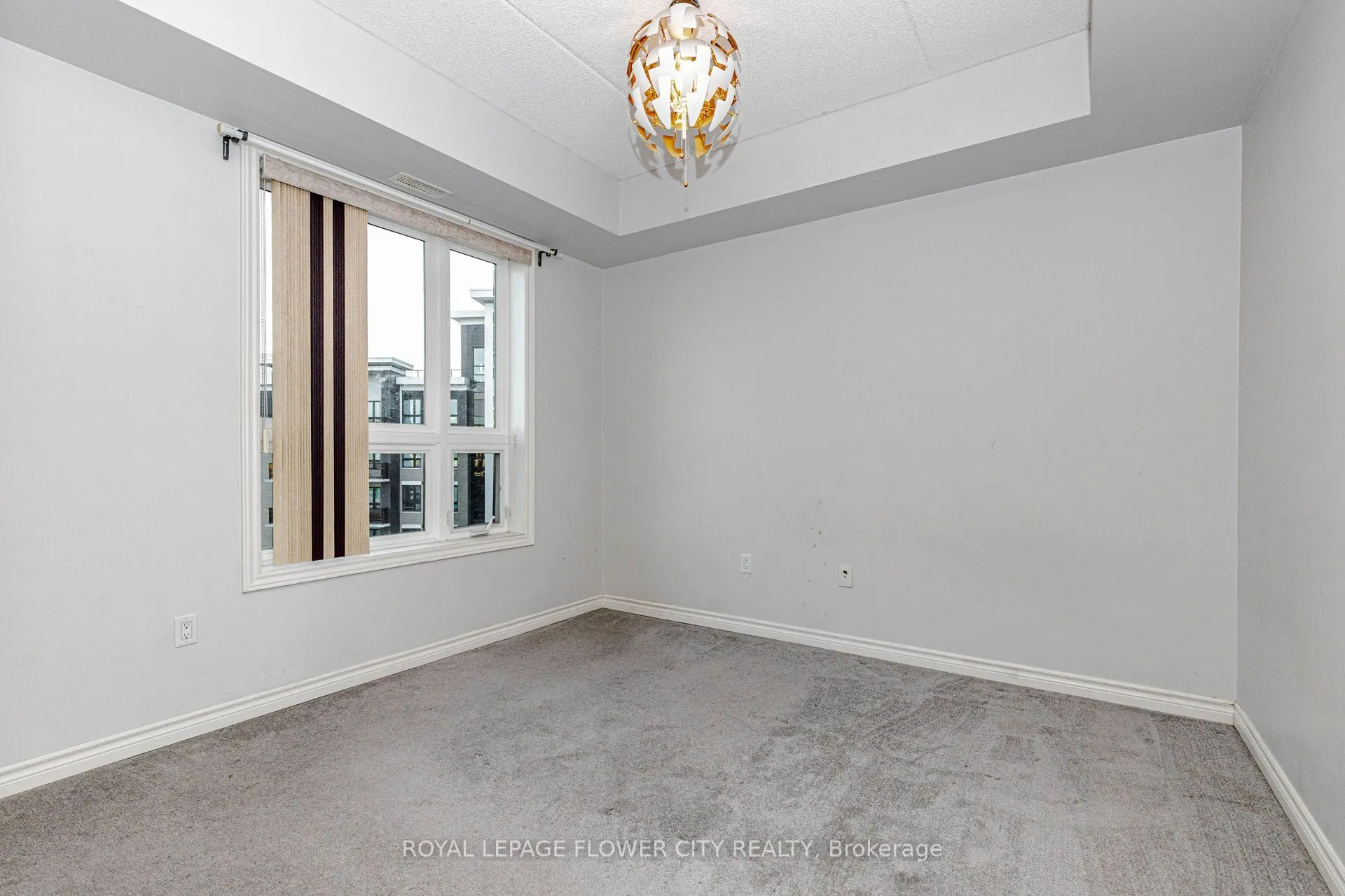 630 Sauve Street #404