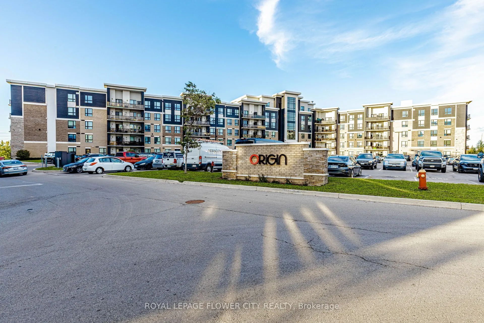 630 Sauve Street #404