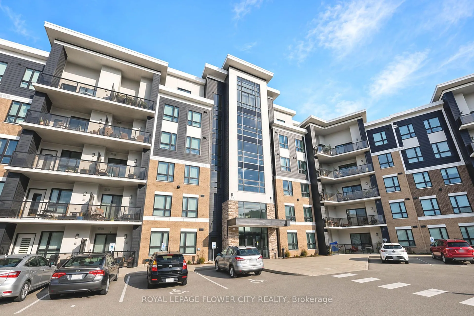 630 Sauve Street #404