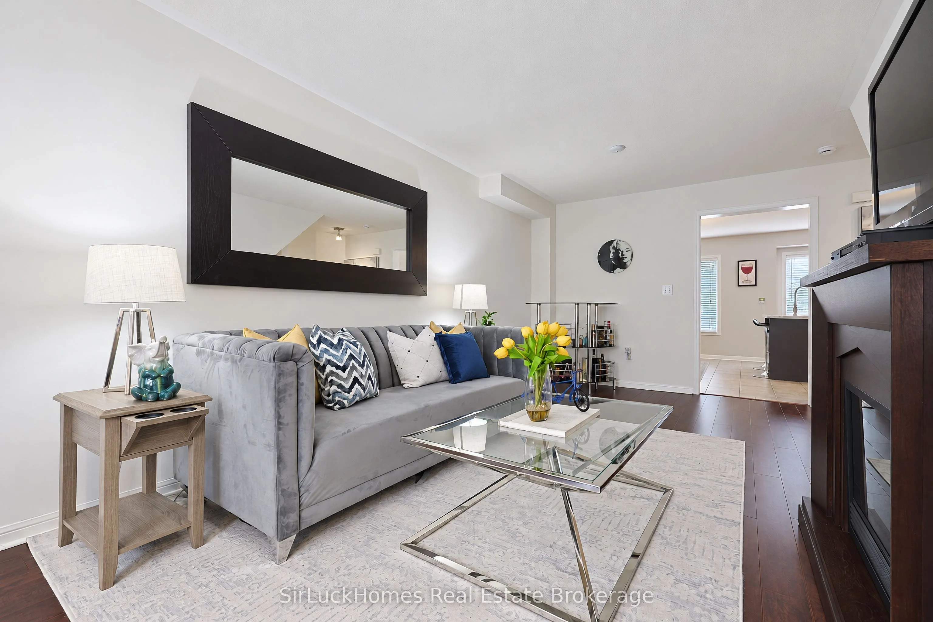 250 Richvale Drive S #22
