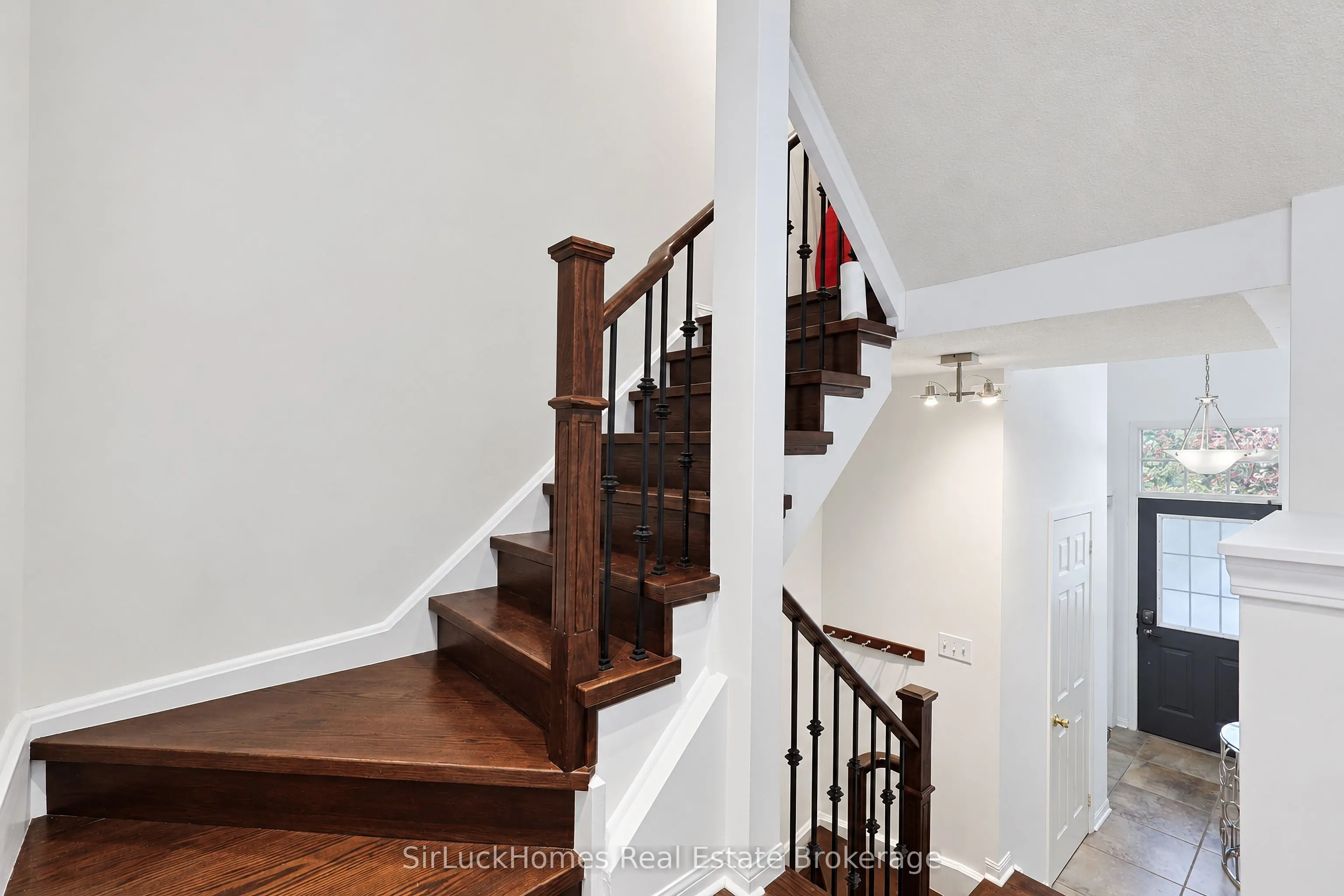 250 Richvale Drive S #22