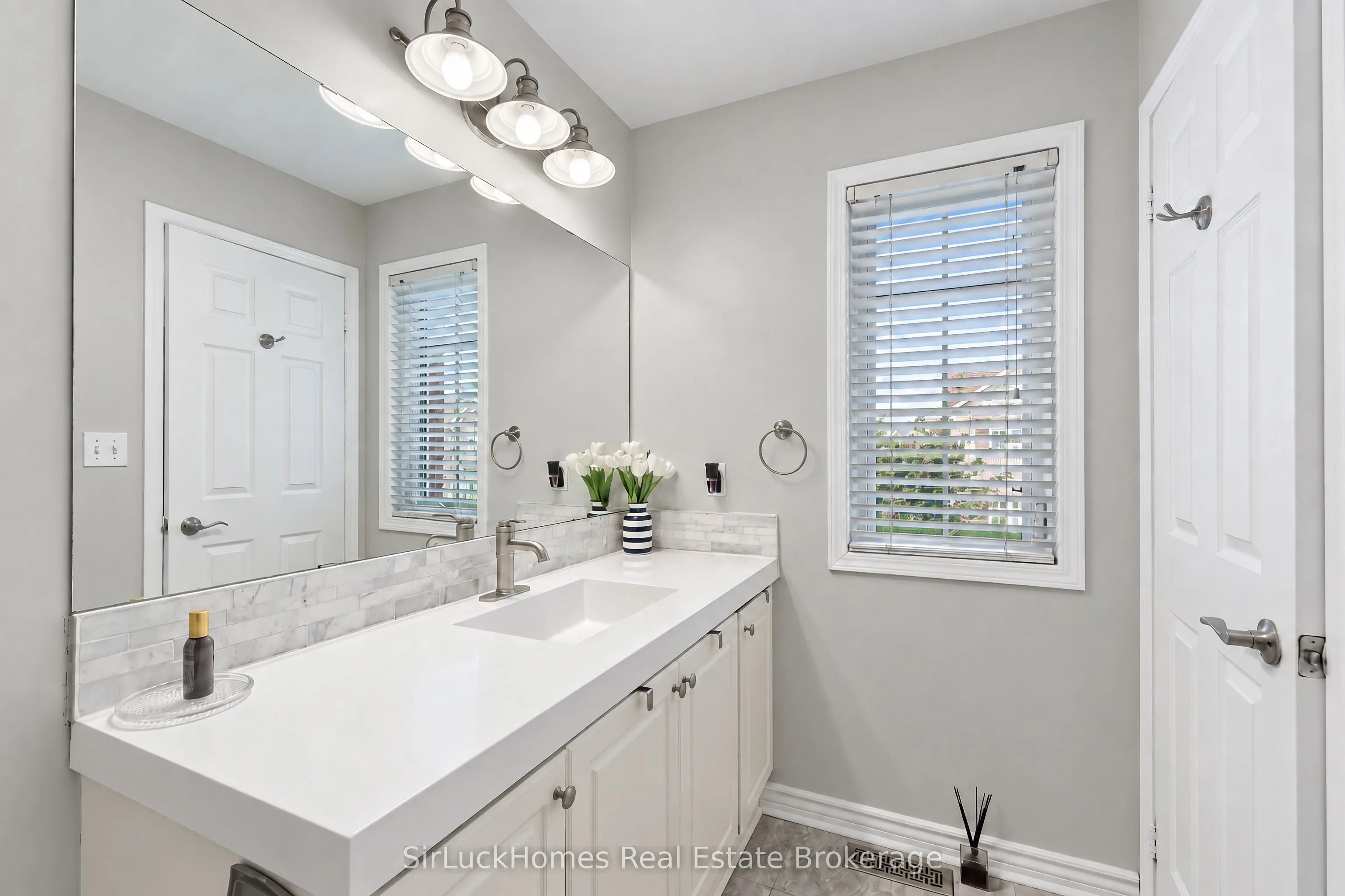 250 Richvale Drive S #22