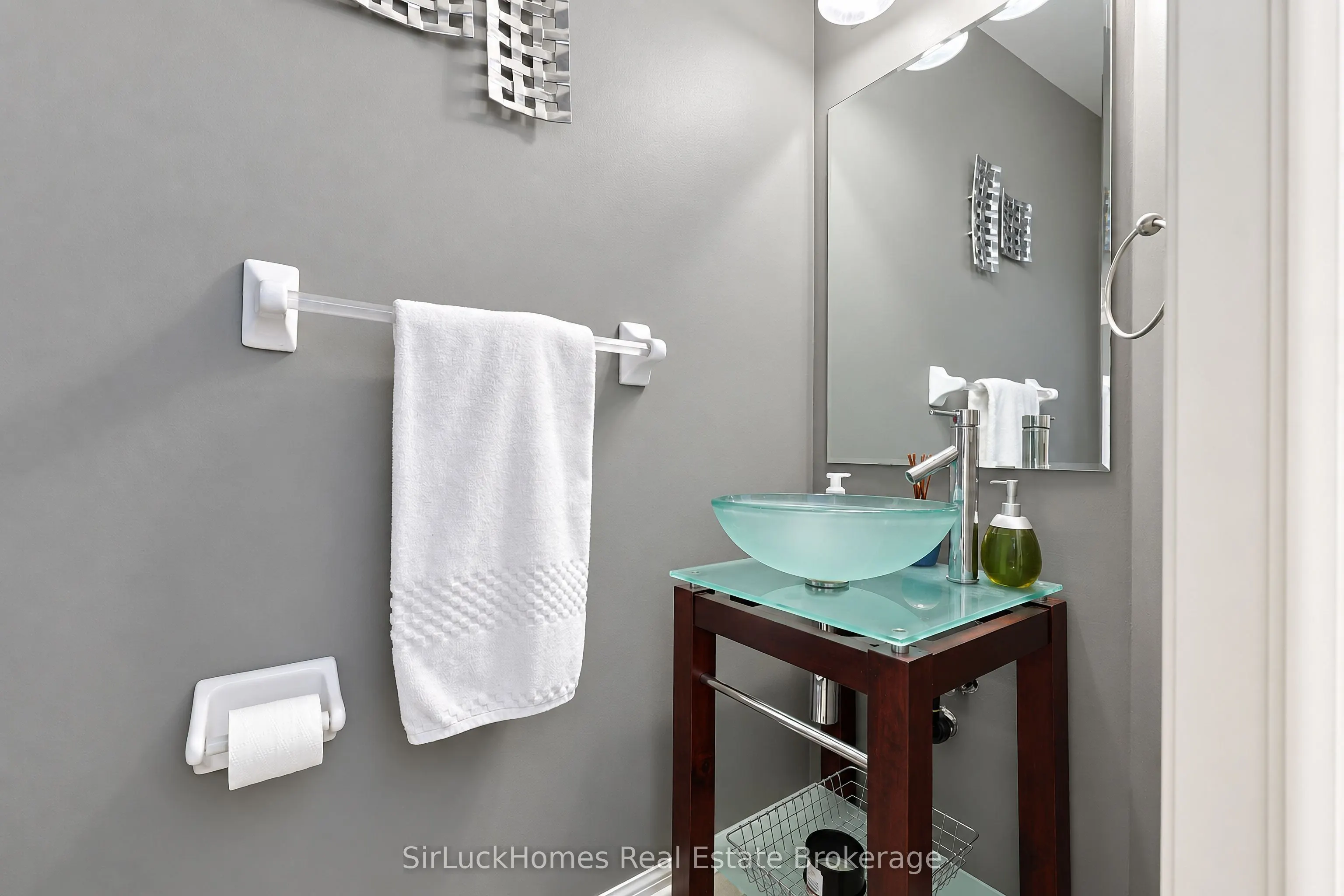 250 Richvale Drive S #22
