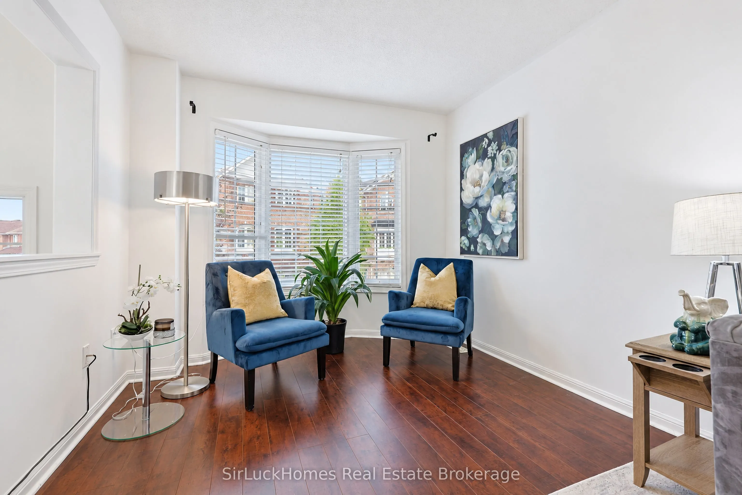 250 Richvale Drive S #22
