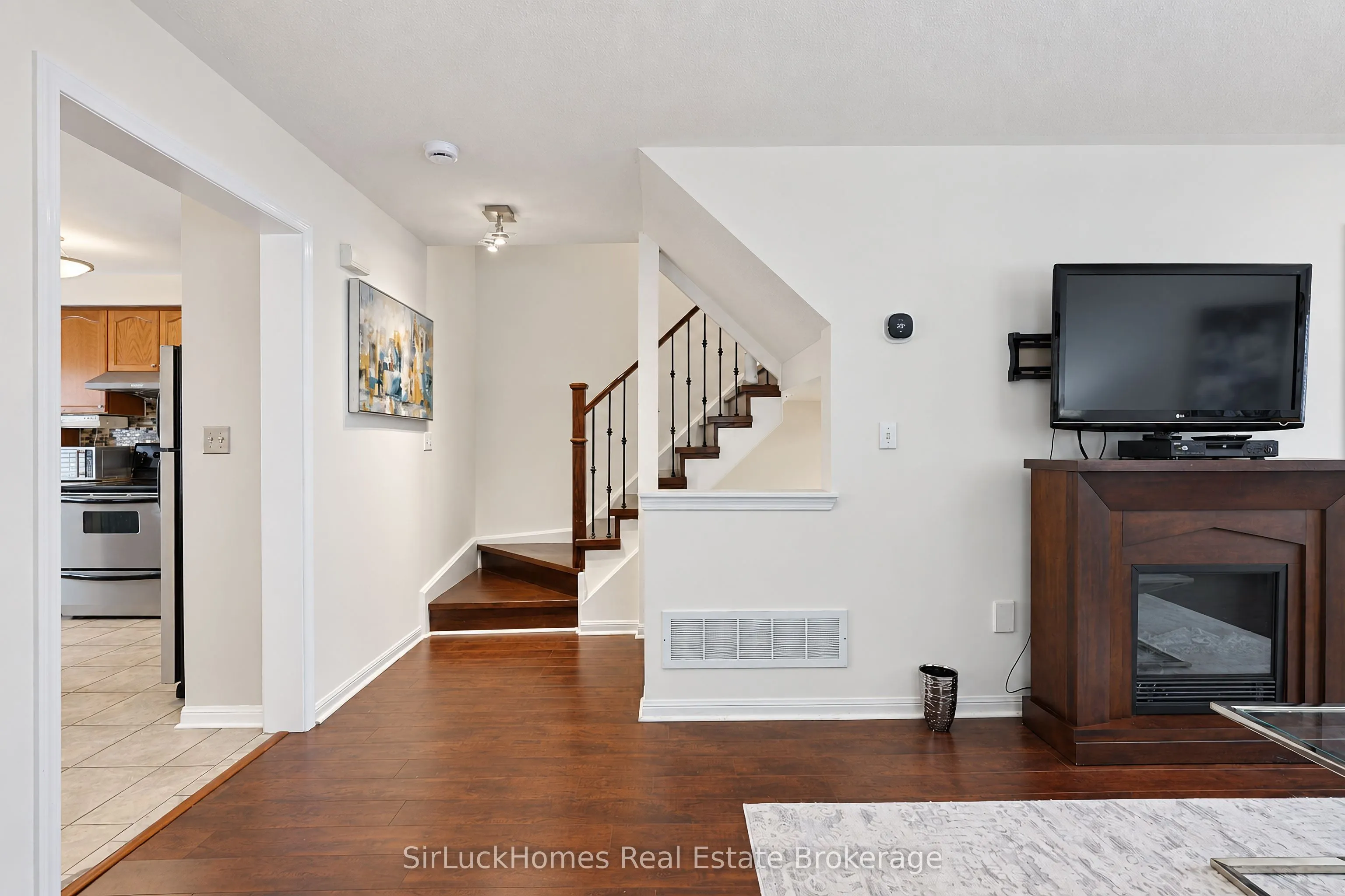 250 Richvale Drive S #22