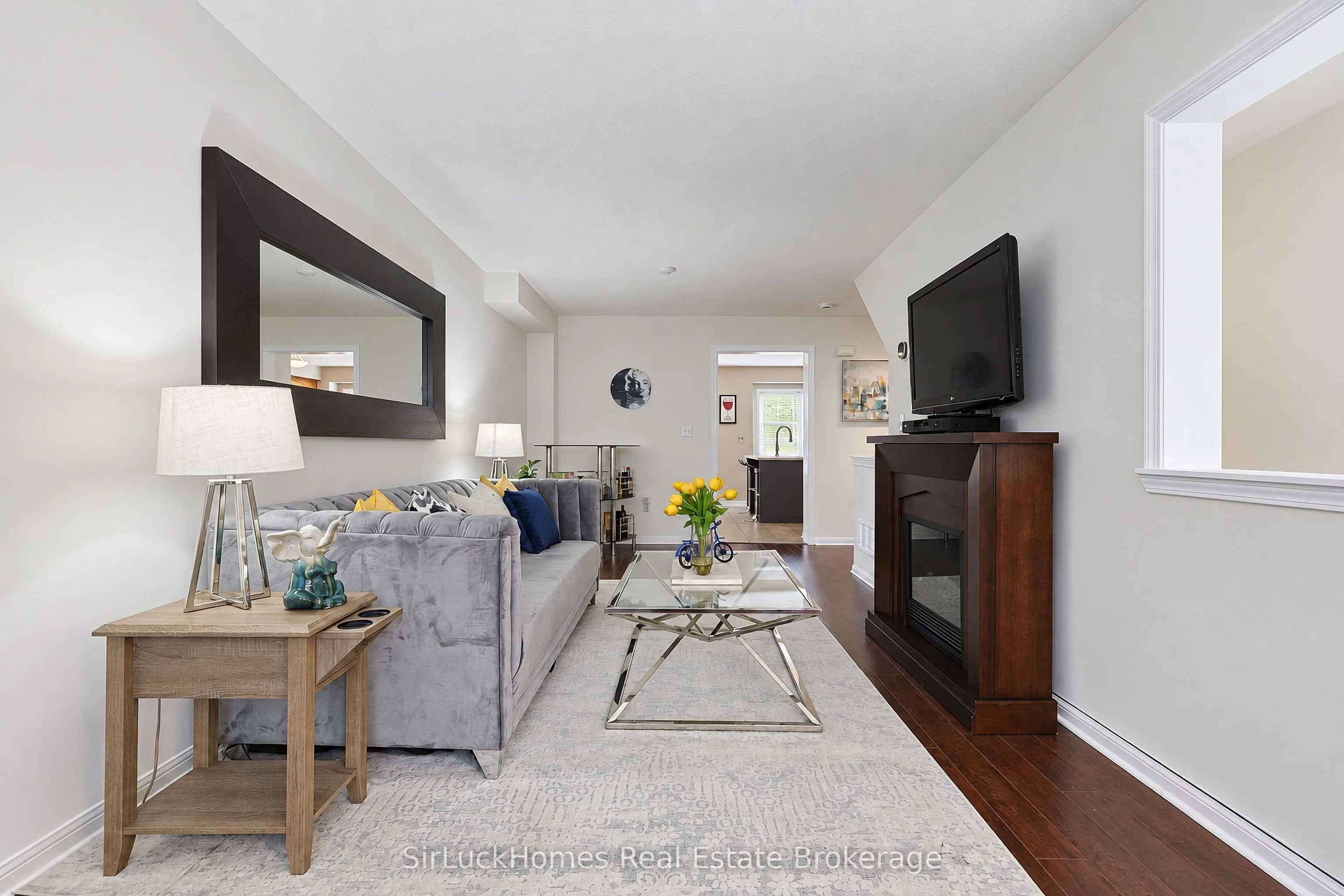 250 Richvale Drive S #22