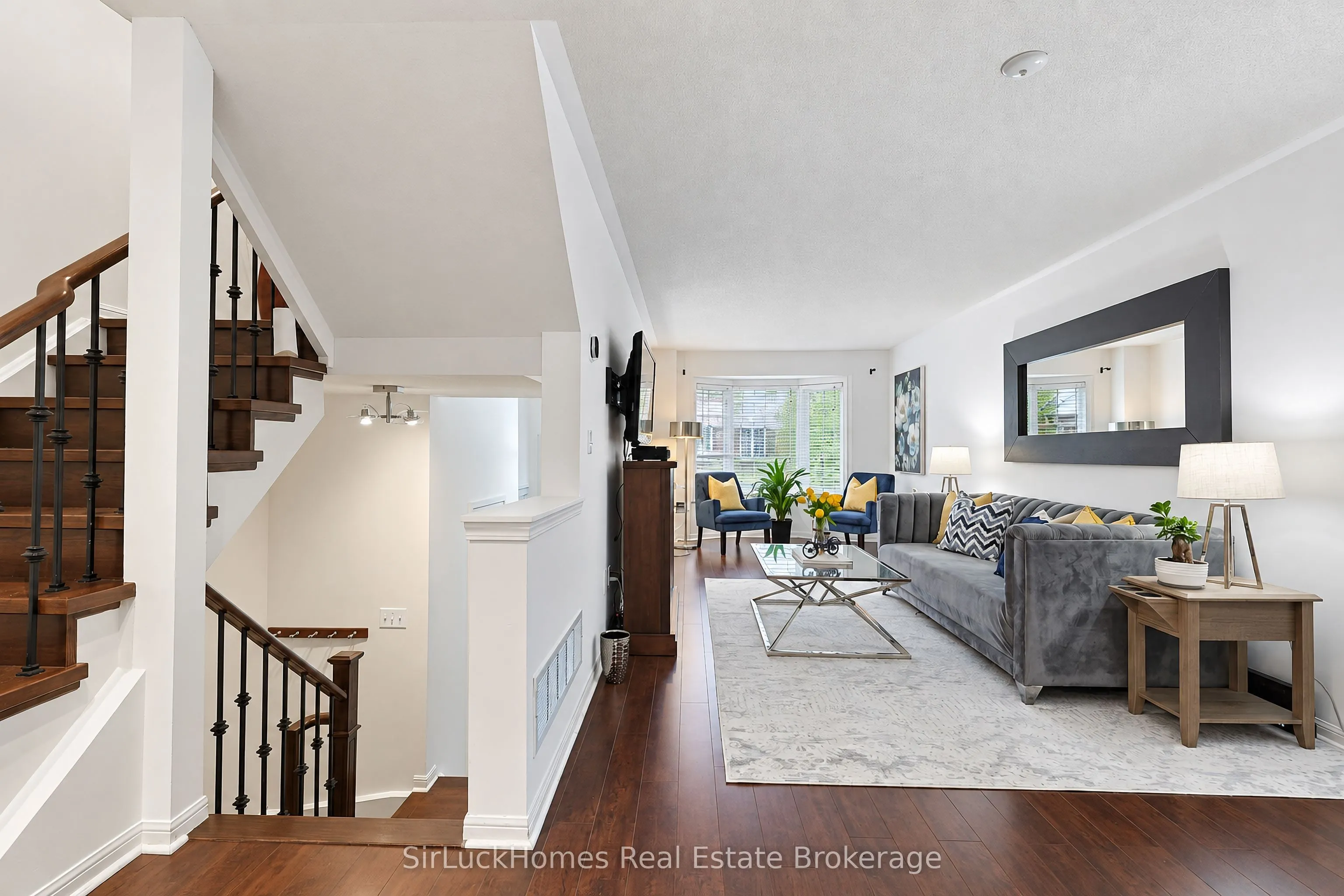 250 Richvale Drive S #22