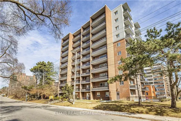 15 Elizabeth Street N