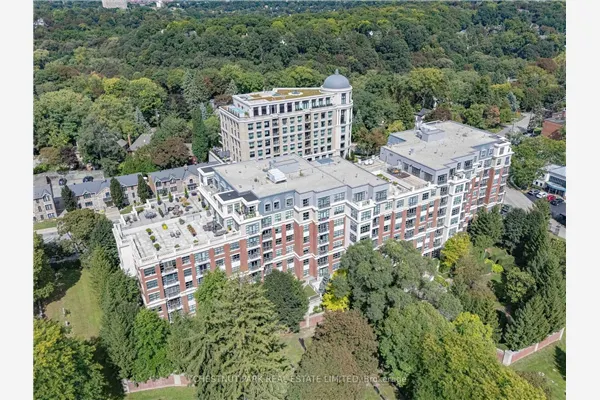 2855 Bloor Street W #311