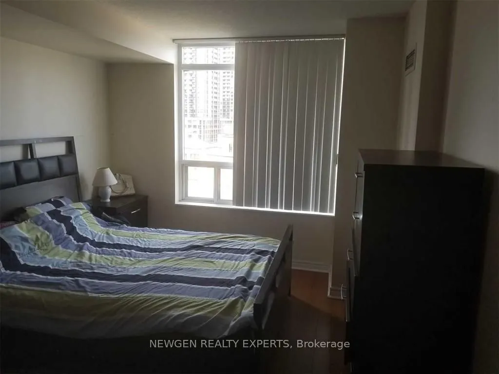 310 Burnhamthorpe Road W #805