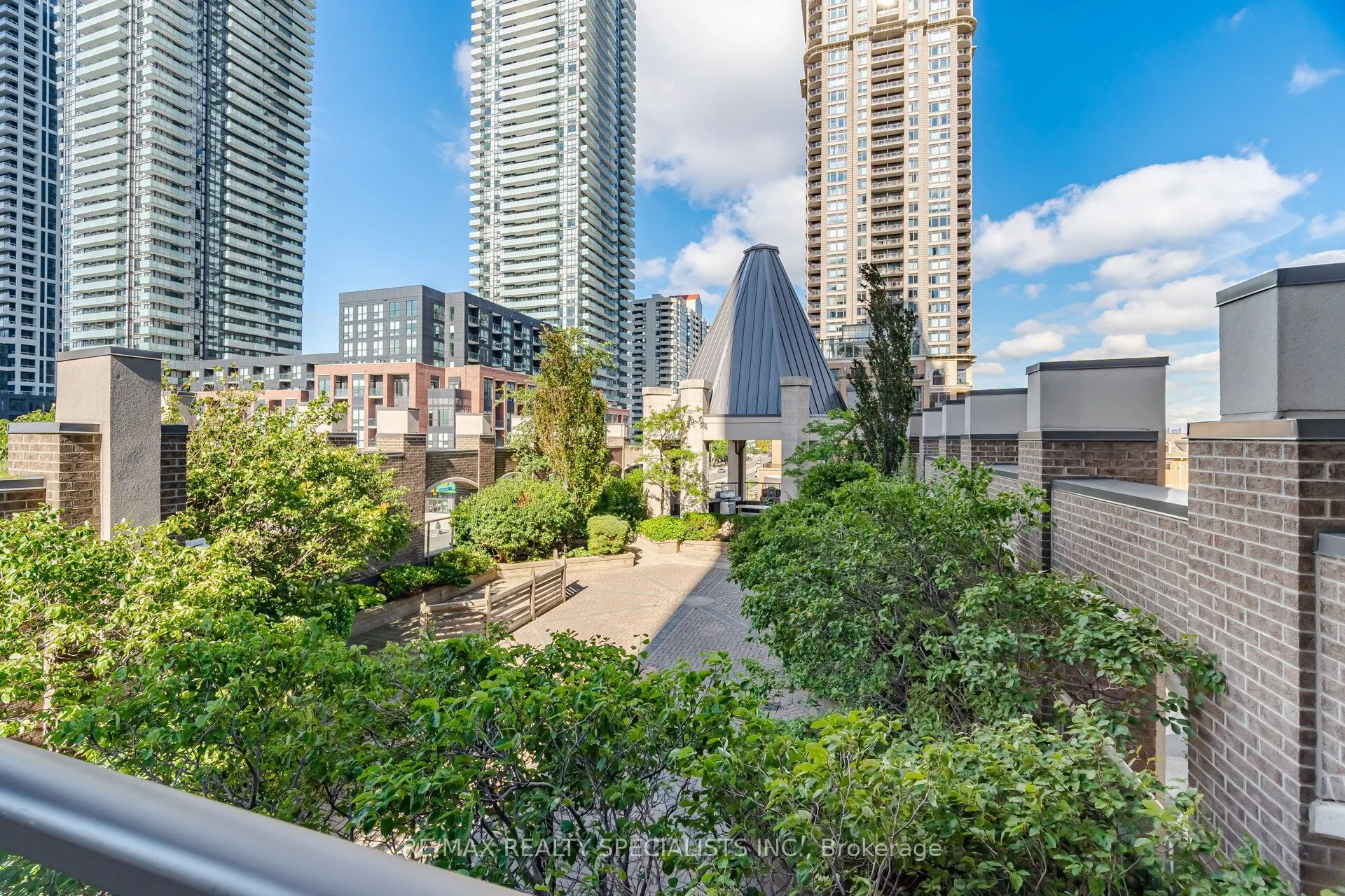388 Prince of Wales Drive #406