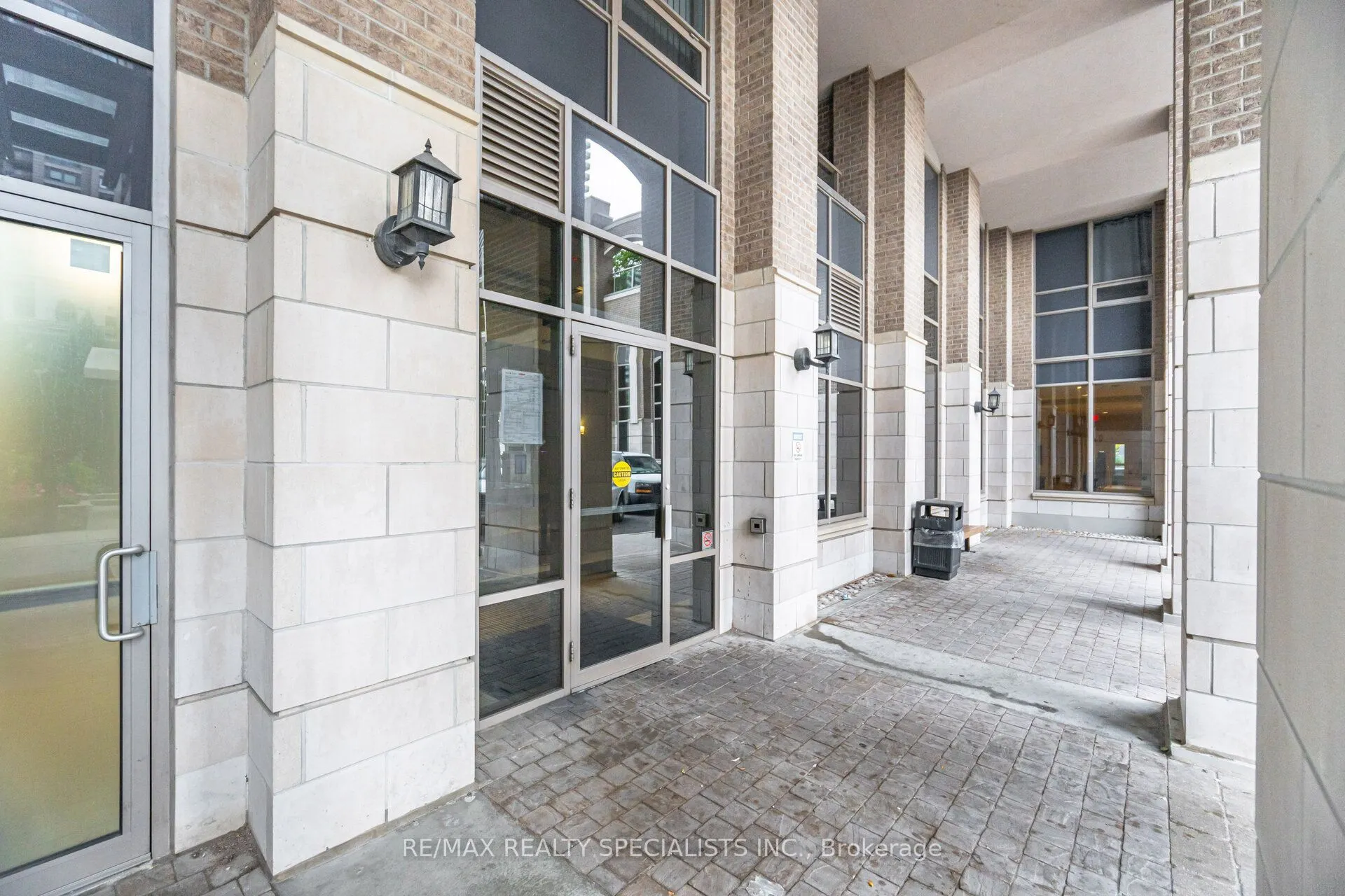 388 Prince of Wales Drive #406