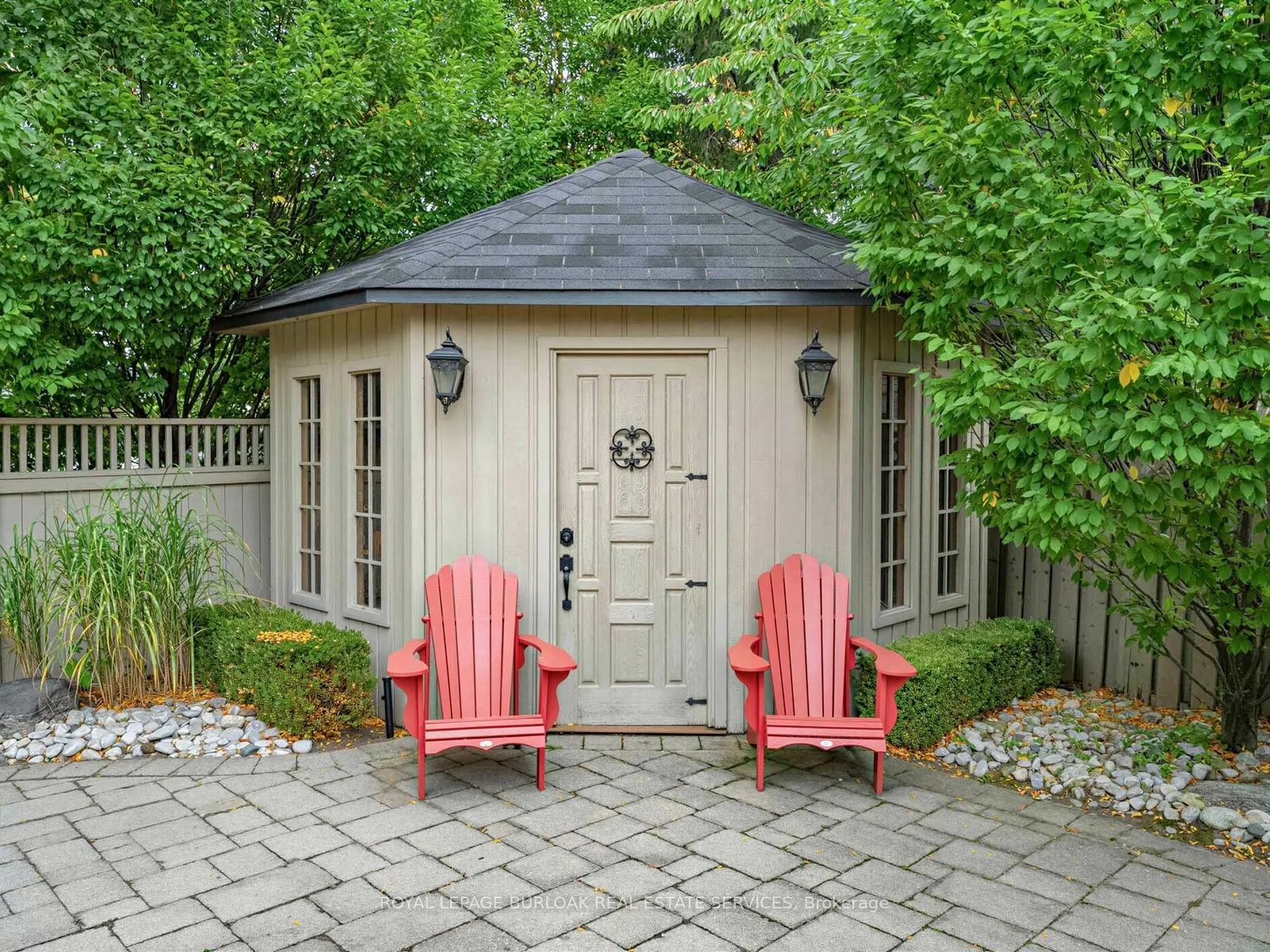 1259 Nathaniel Crescent