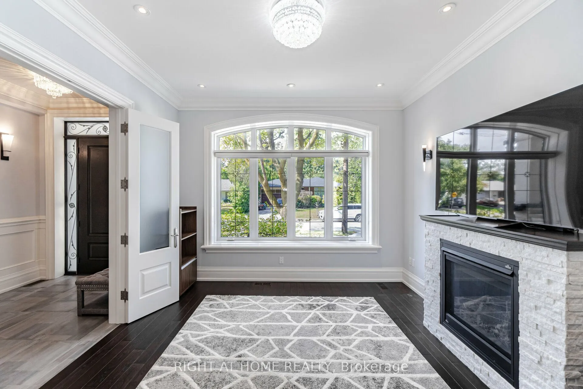 35 Burnelm Drive