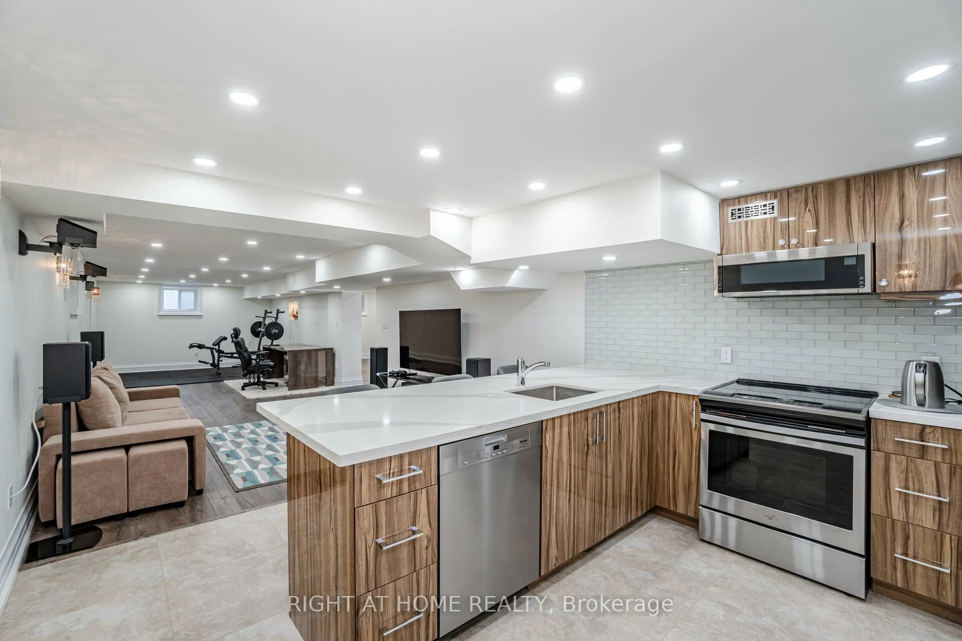 35 Burnelm Drive