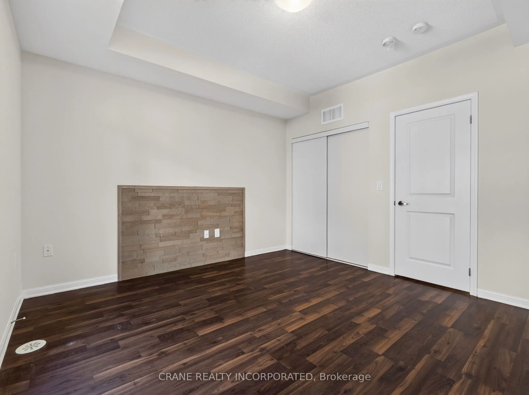 400 Hopewell Avenue #108