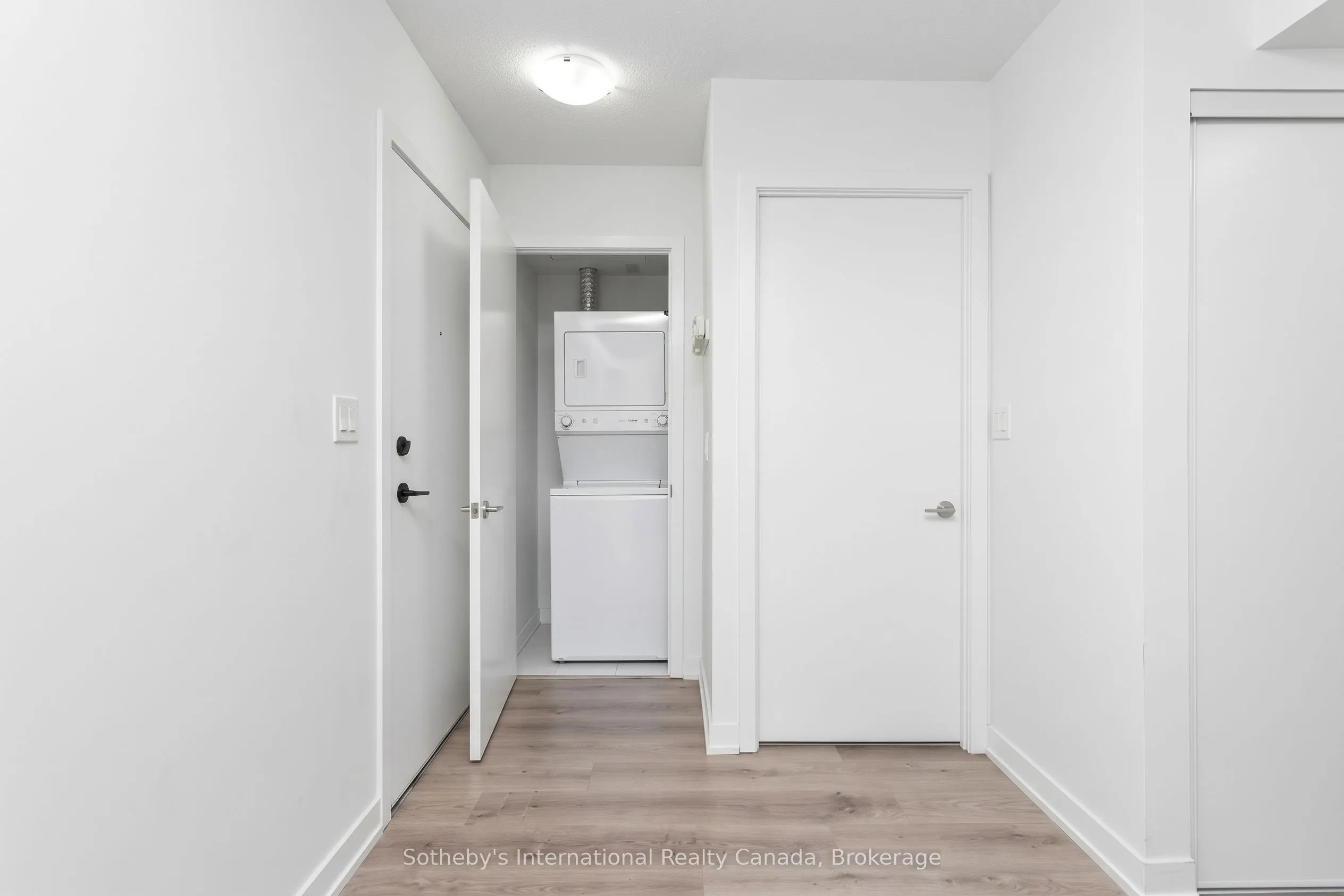 556 Marlee Avenue #412