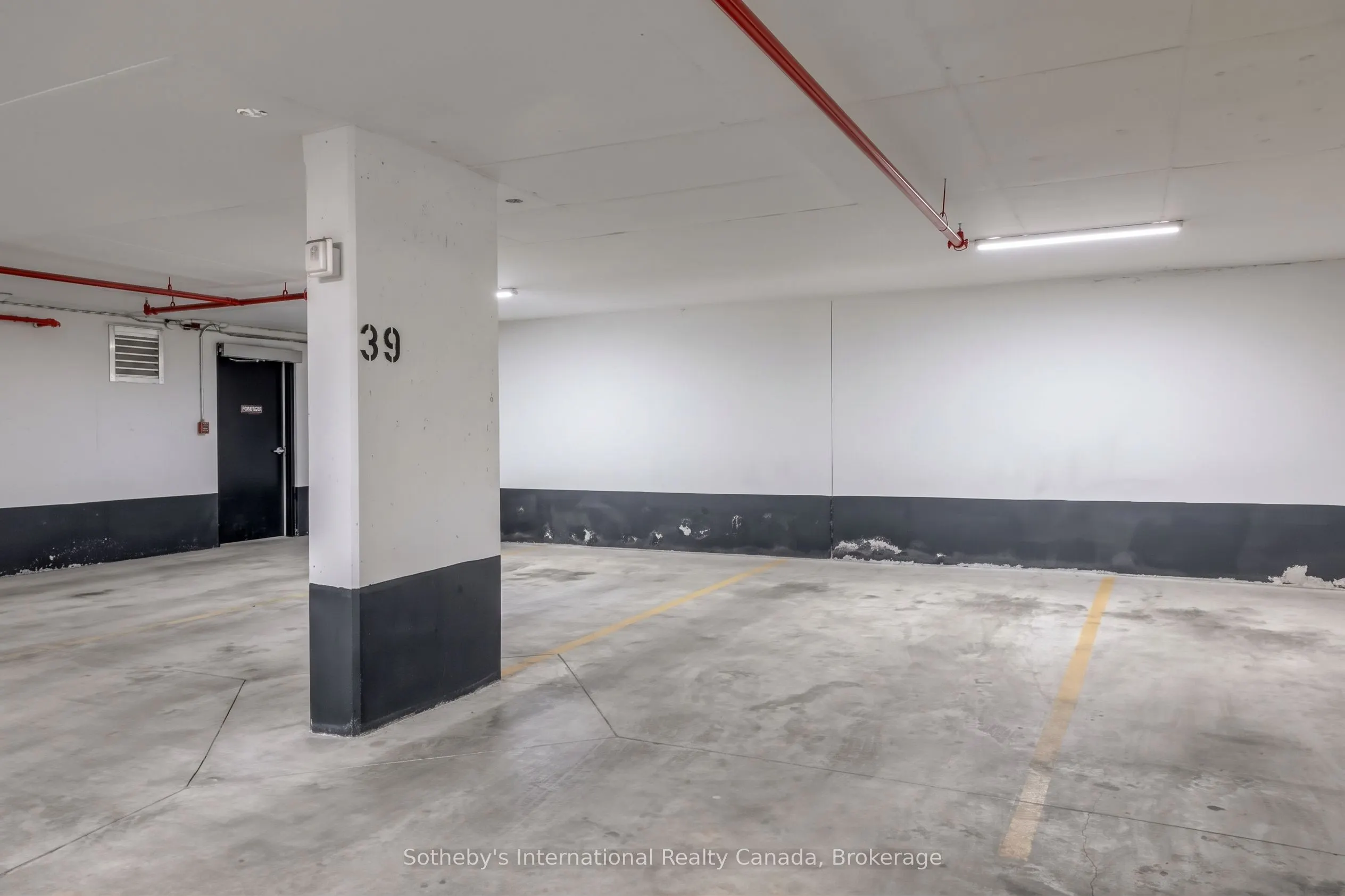 556 Marlee Avenue #412