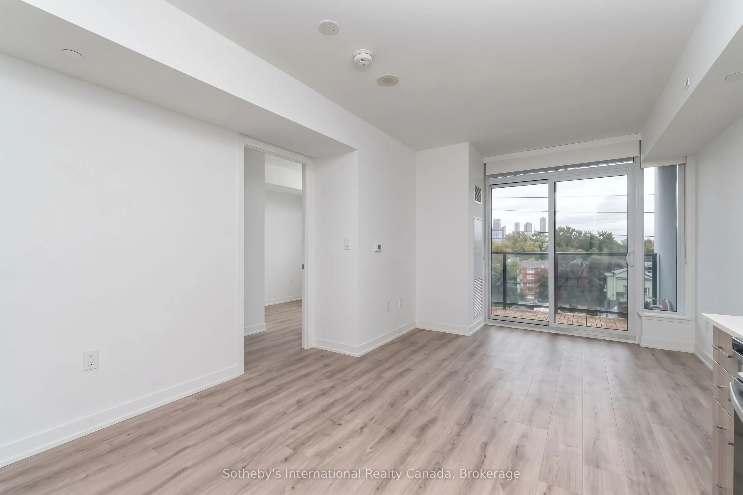 556 Marlee Avenue #412