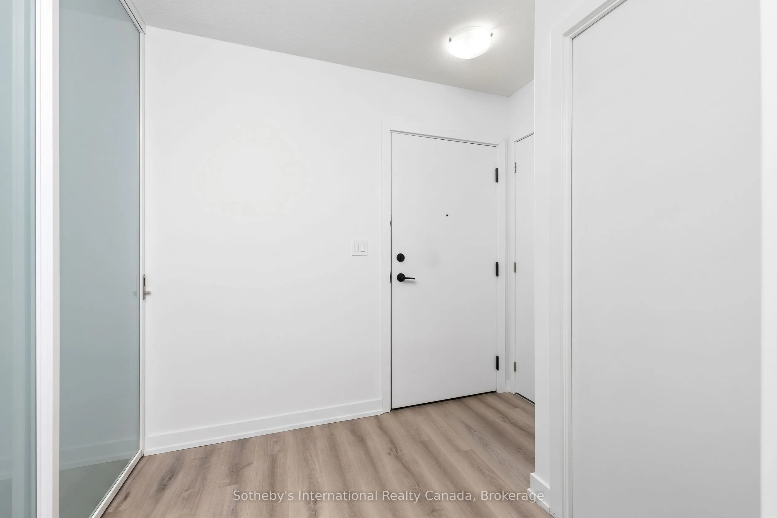 556 Marlee Avenue #412
