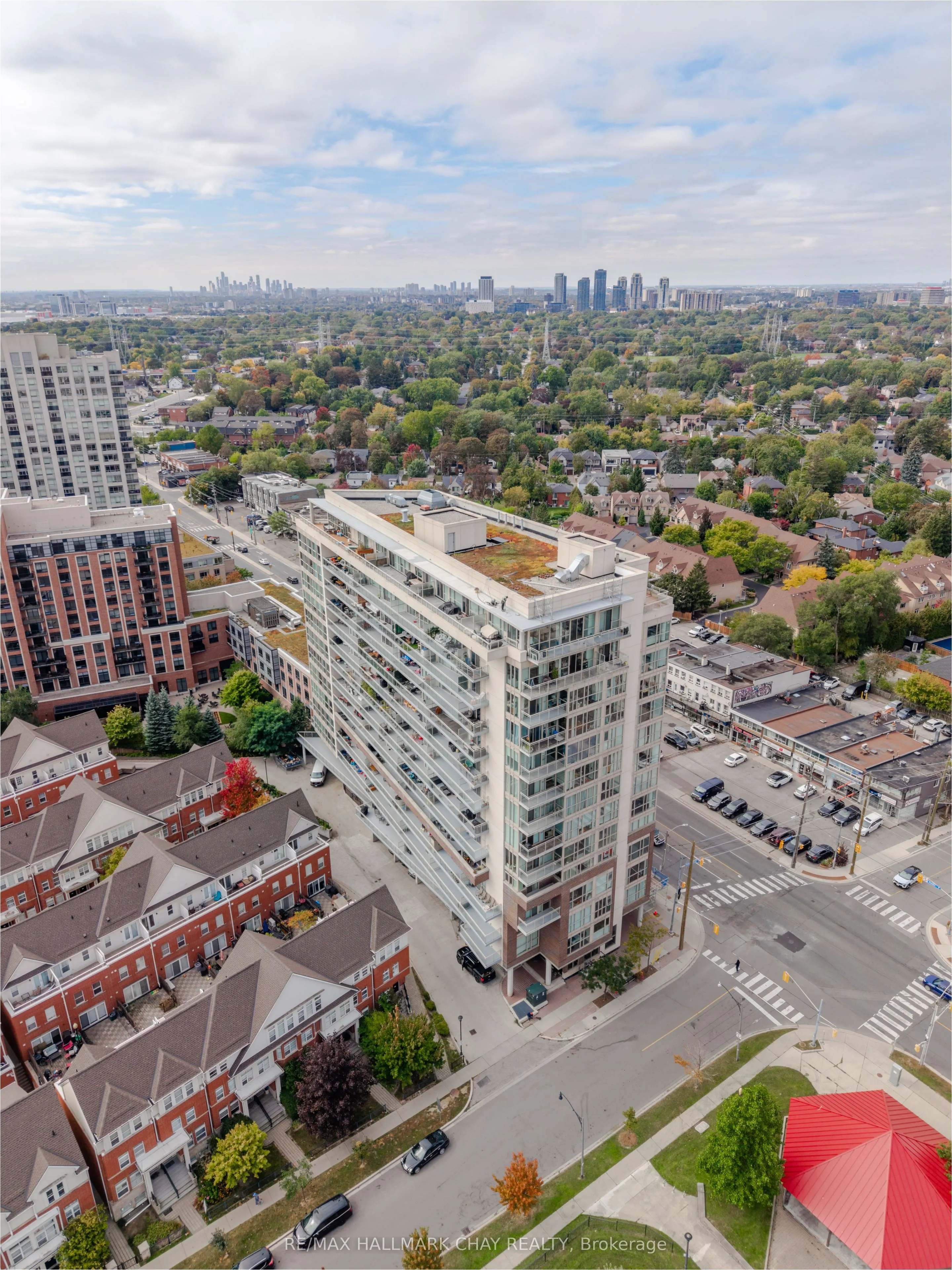 5101 Dundas Street W #204