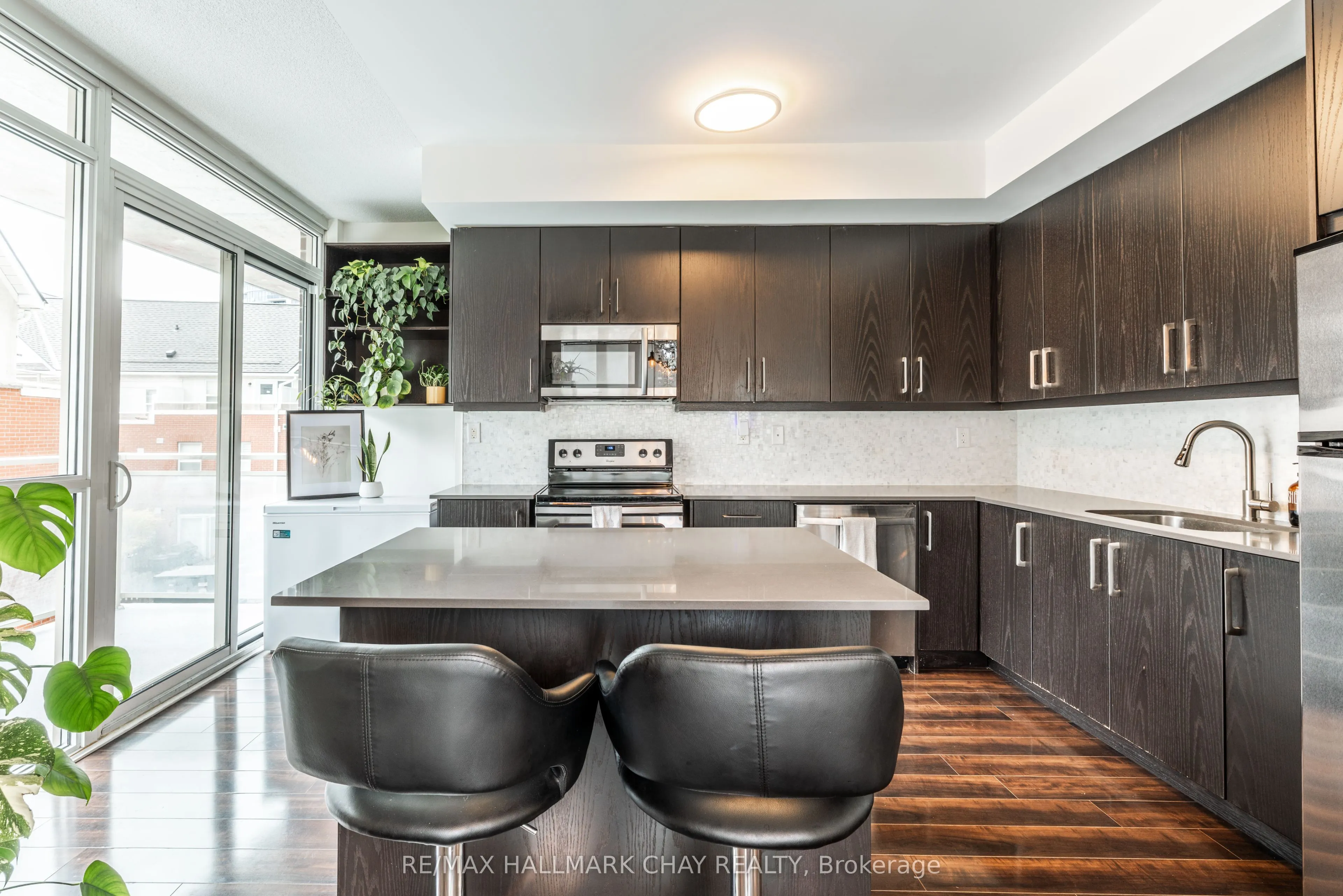 5101 Dundas Street W #204