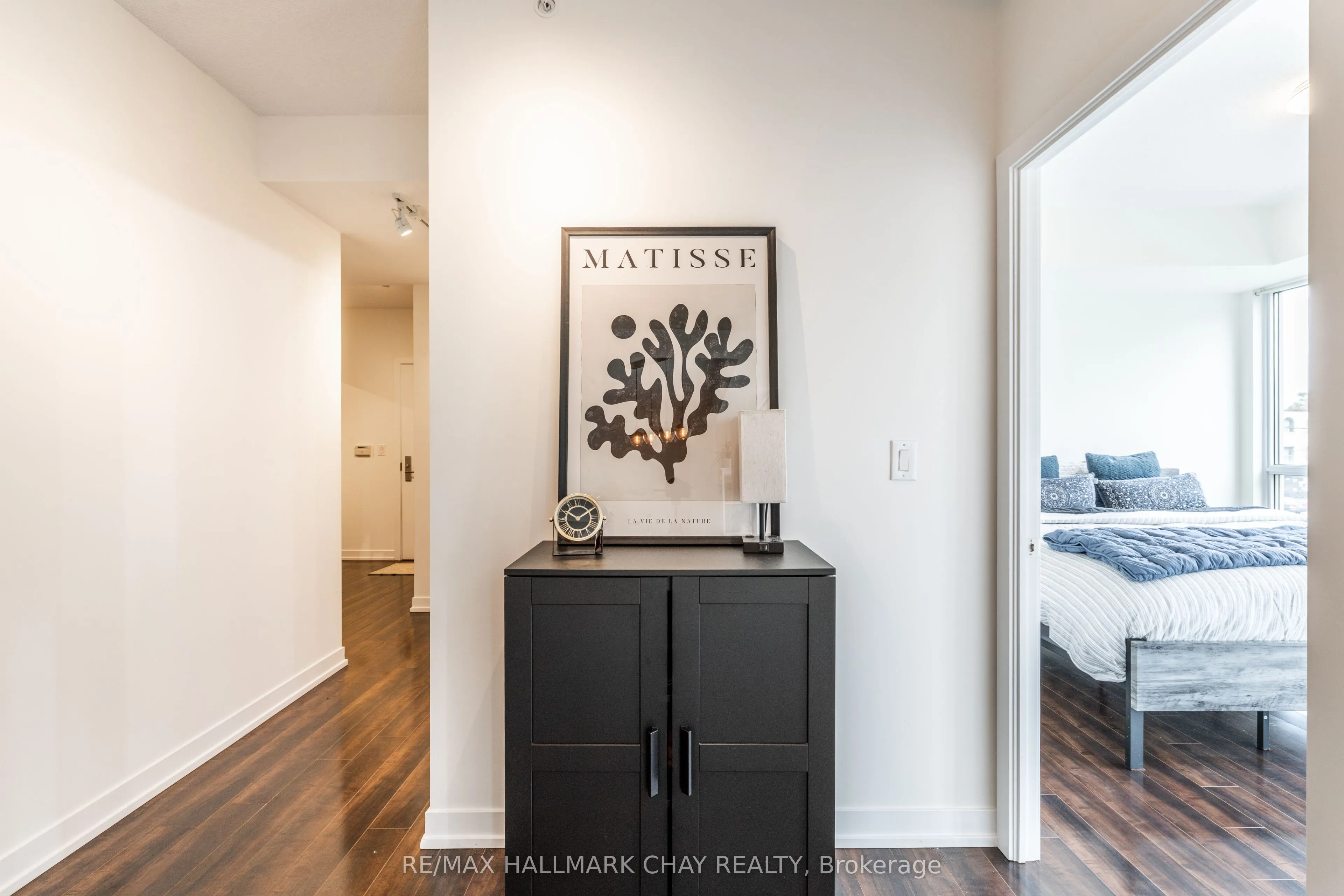 5101 Dundas Street W #204