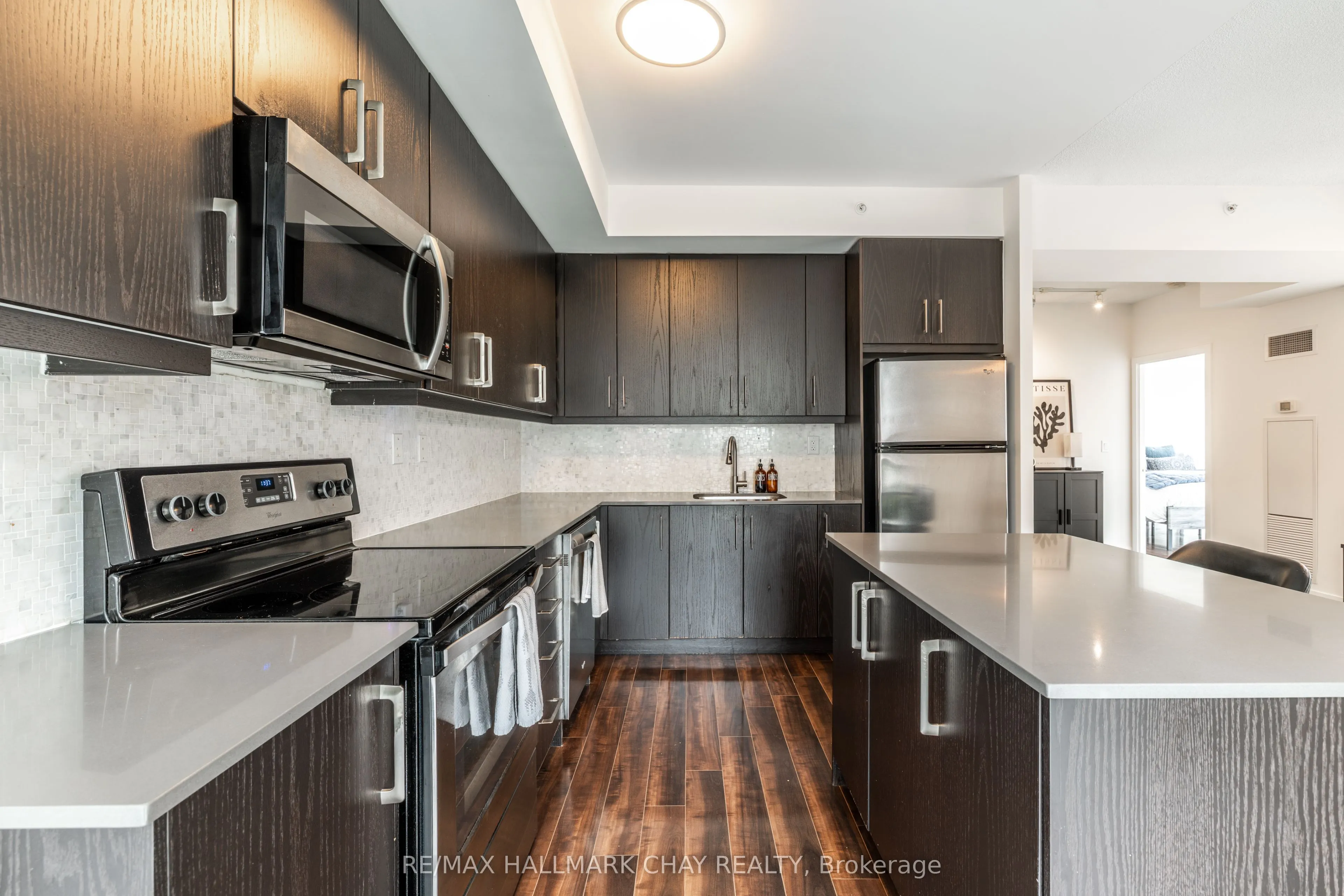 5101 Dundas Street W #204