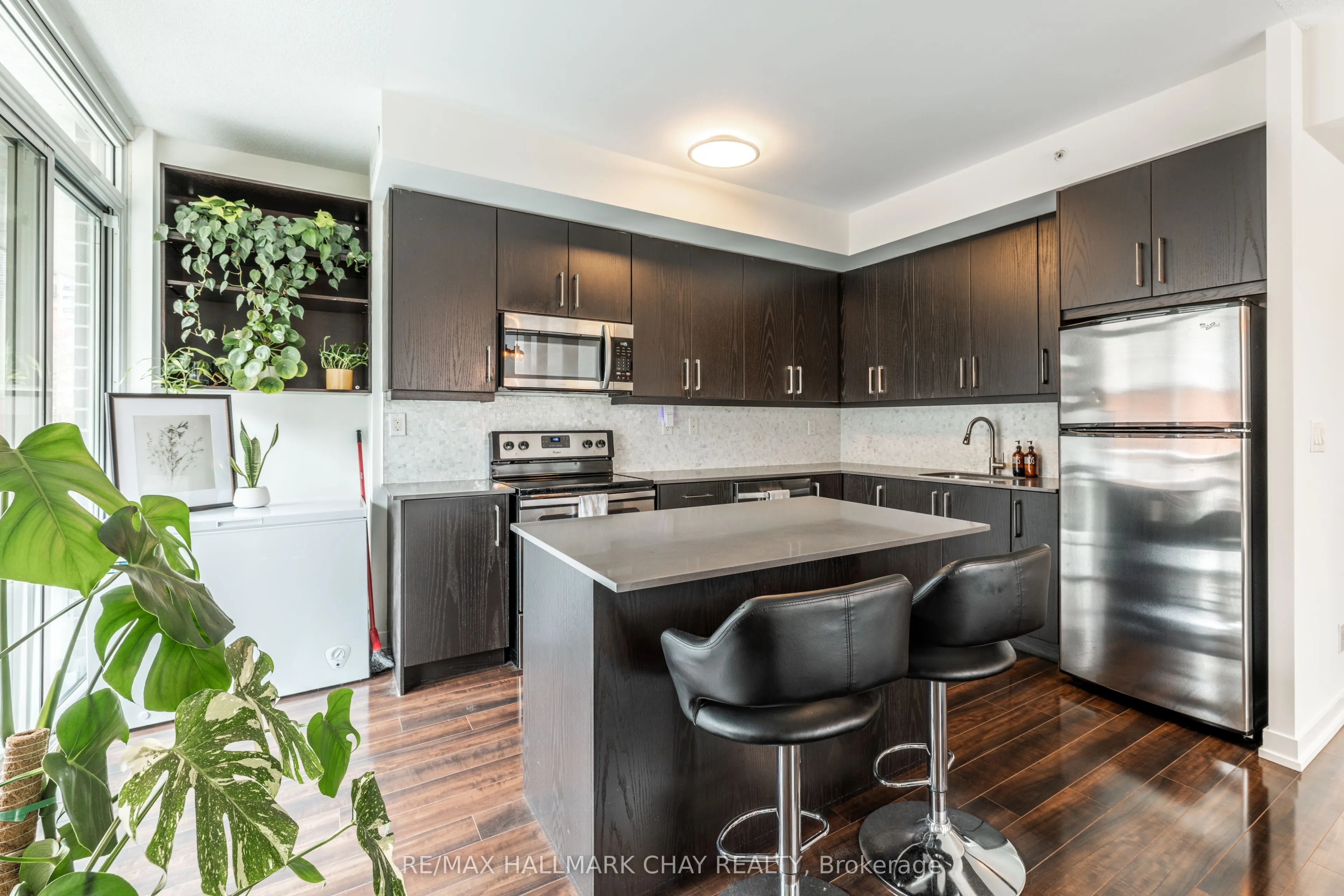 5101 Dundas Street W #204