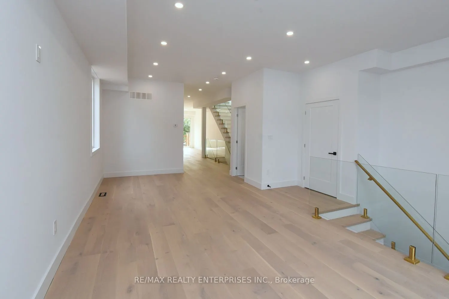 19 Simpson Avenue