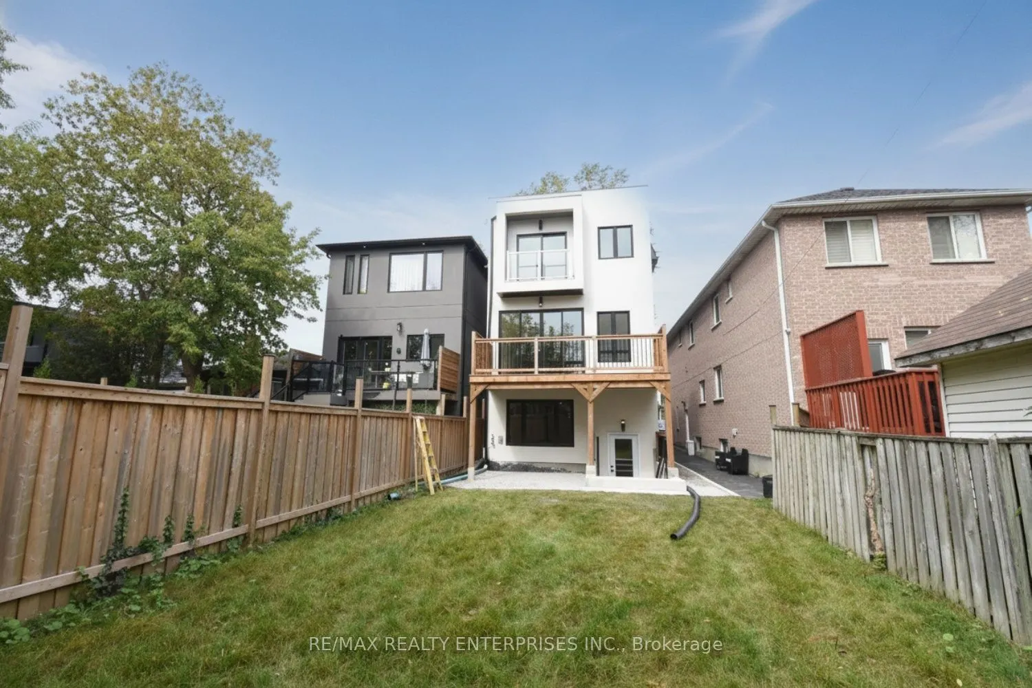19 Simpson Avenue