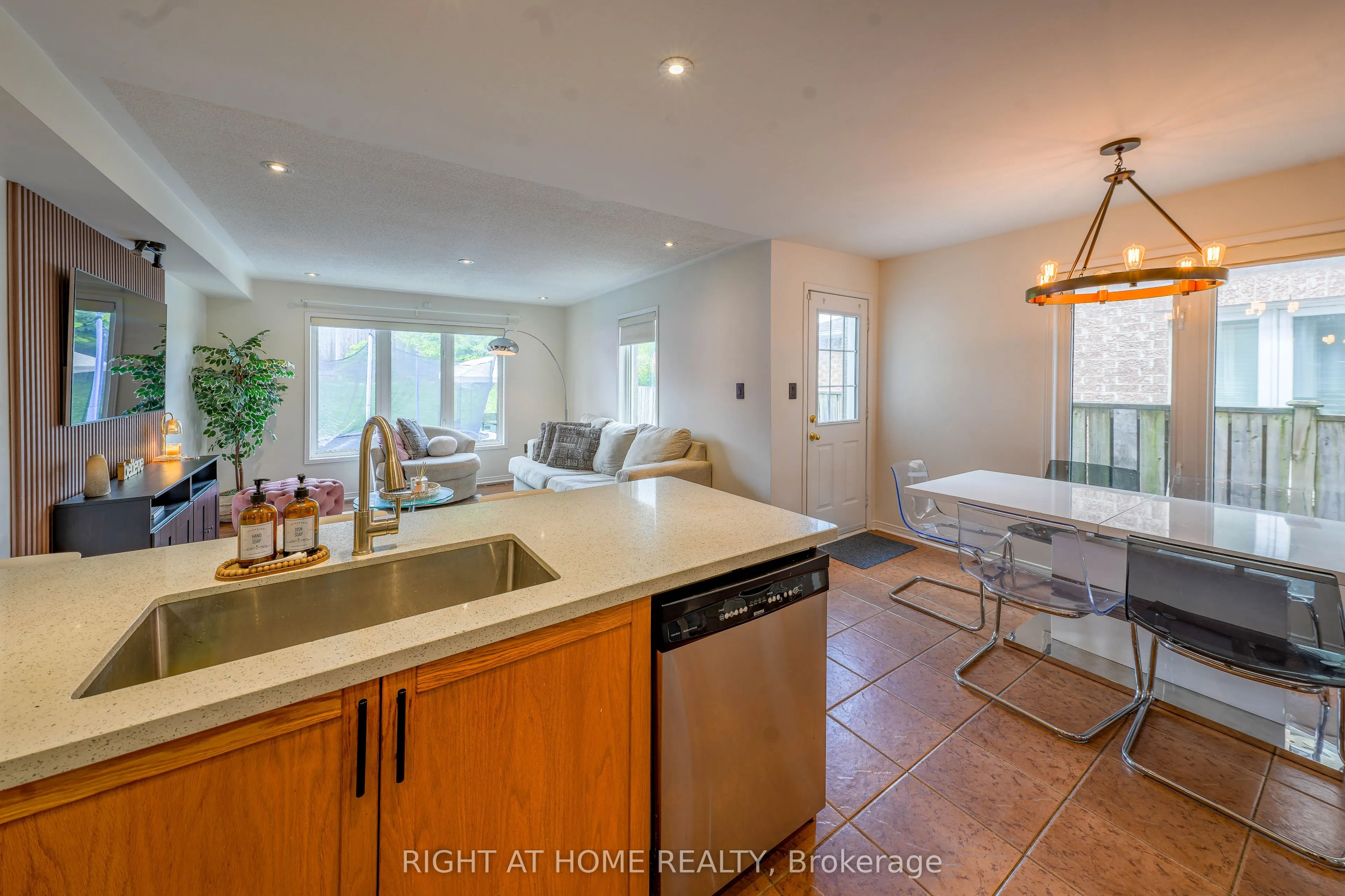 3881 Partition Road
