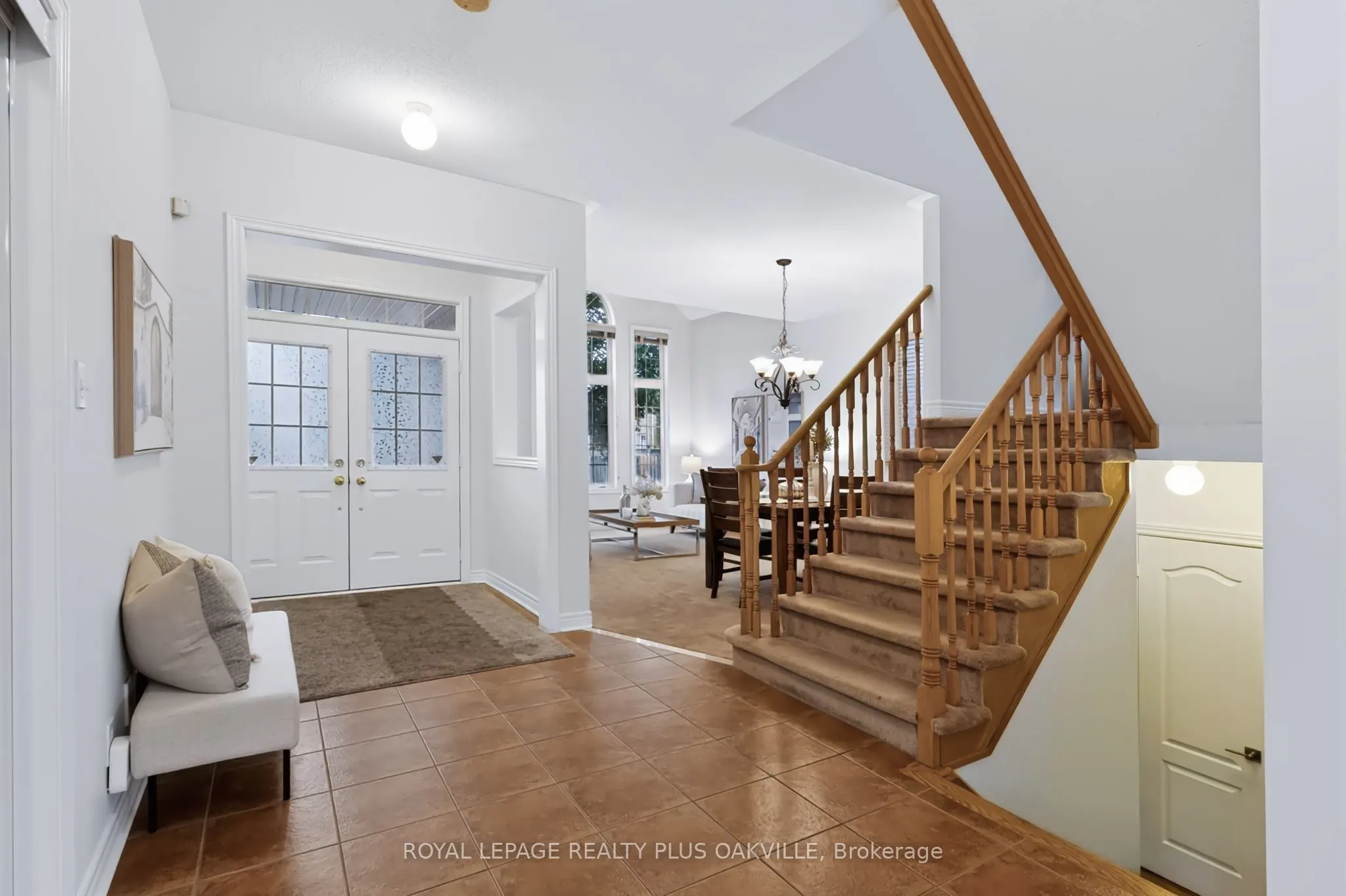 2254 Dunforest Crescent