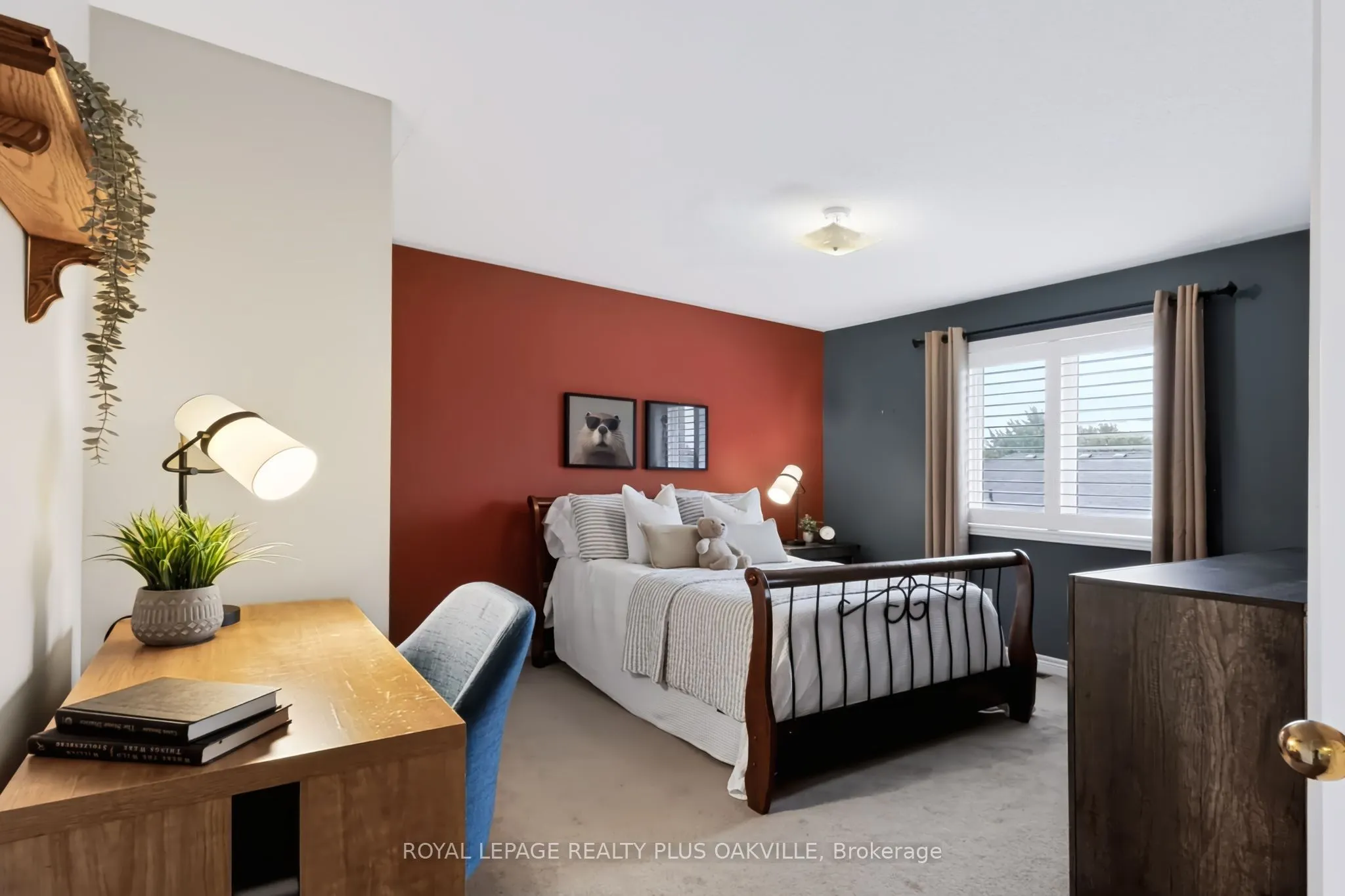 2254 Dunforest Crescent