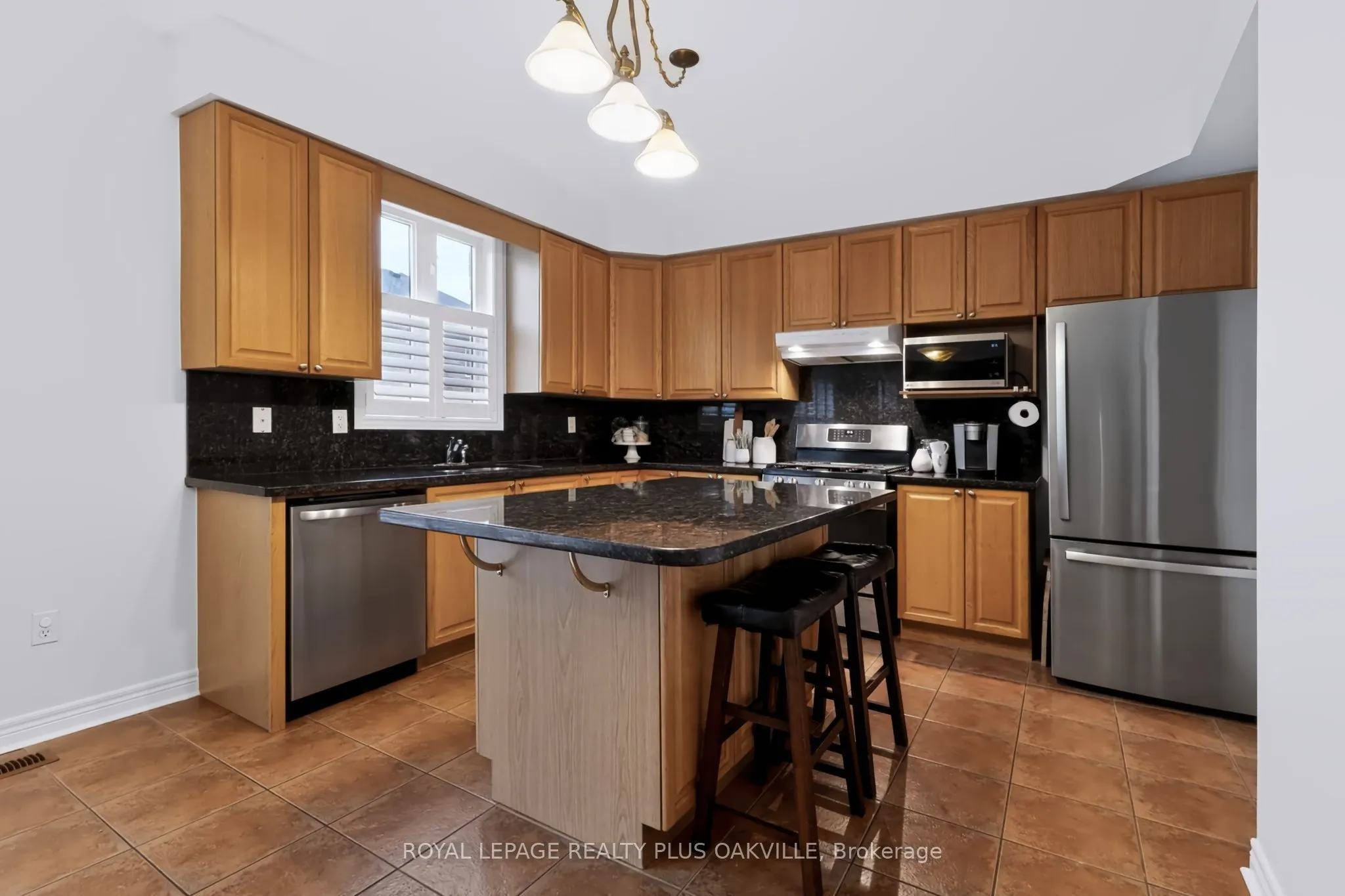 2254 Dunforest Crescent