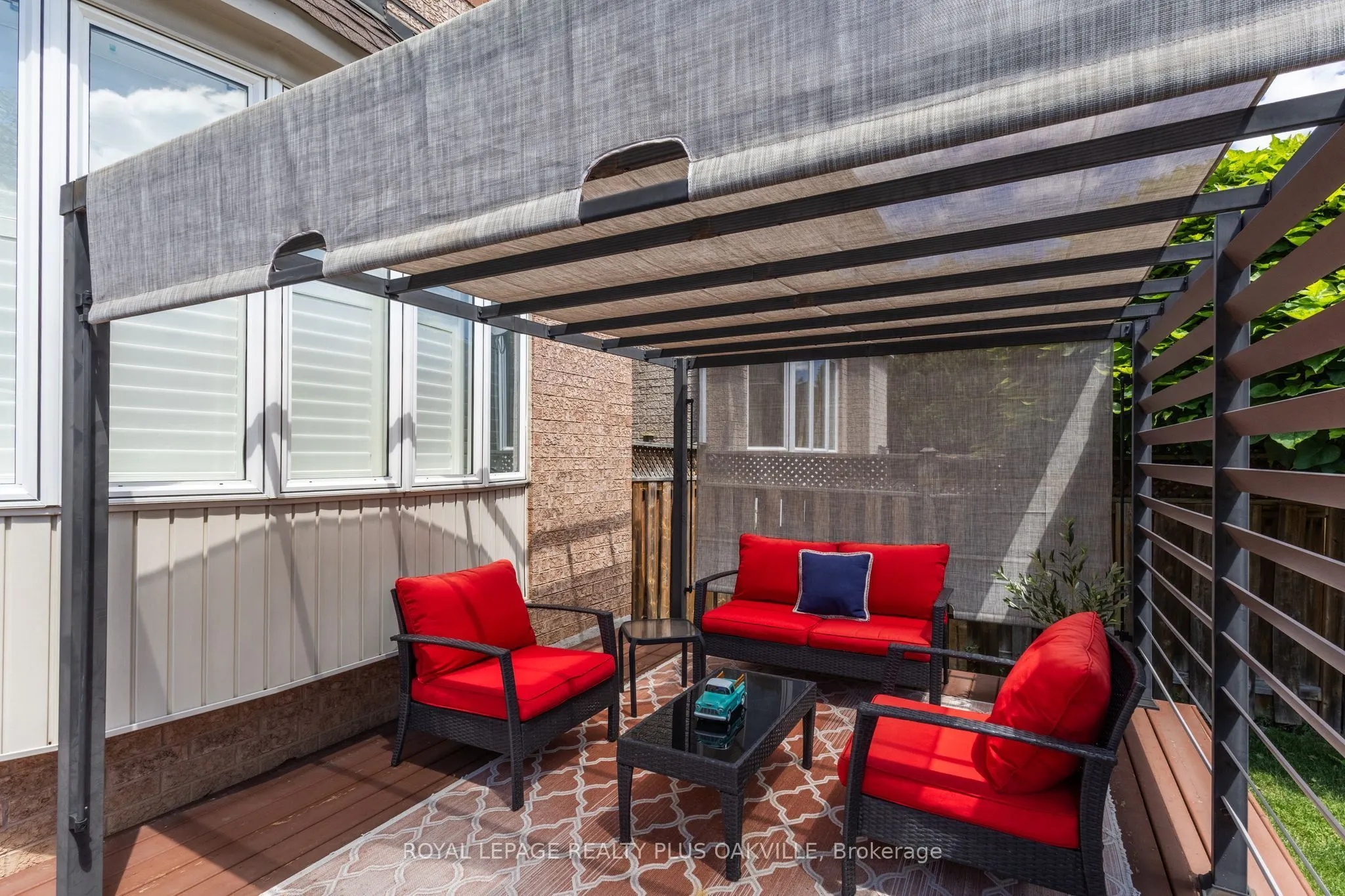 2254 Dunforest Crescent