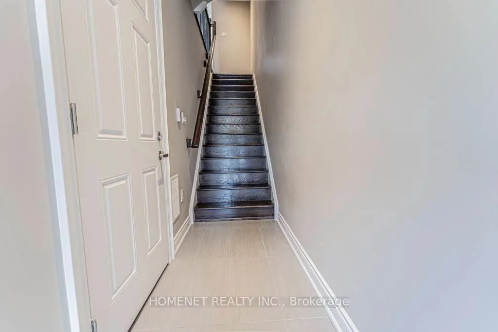 2058 Queensborough Gate #34