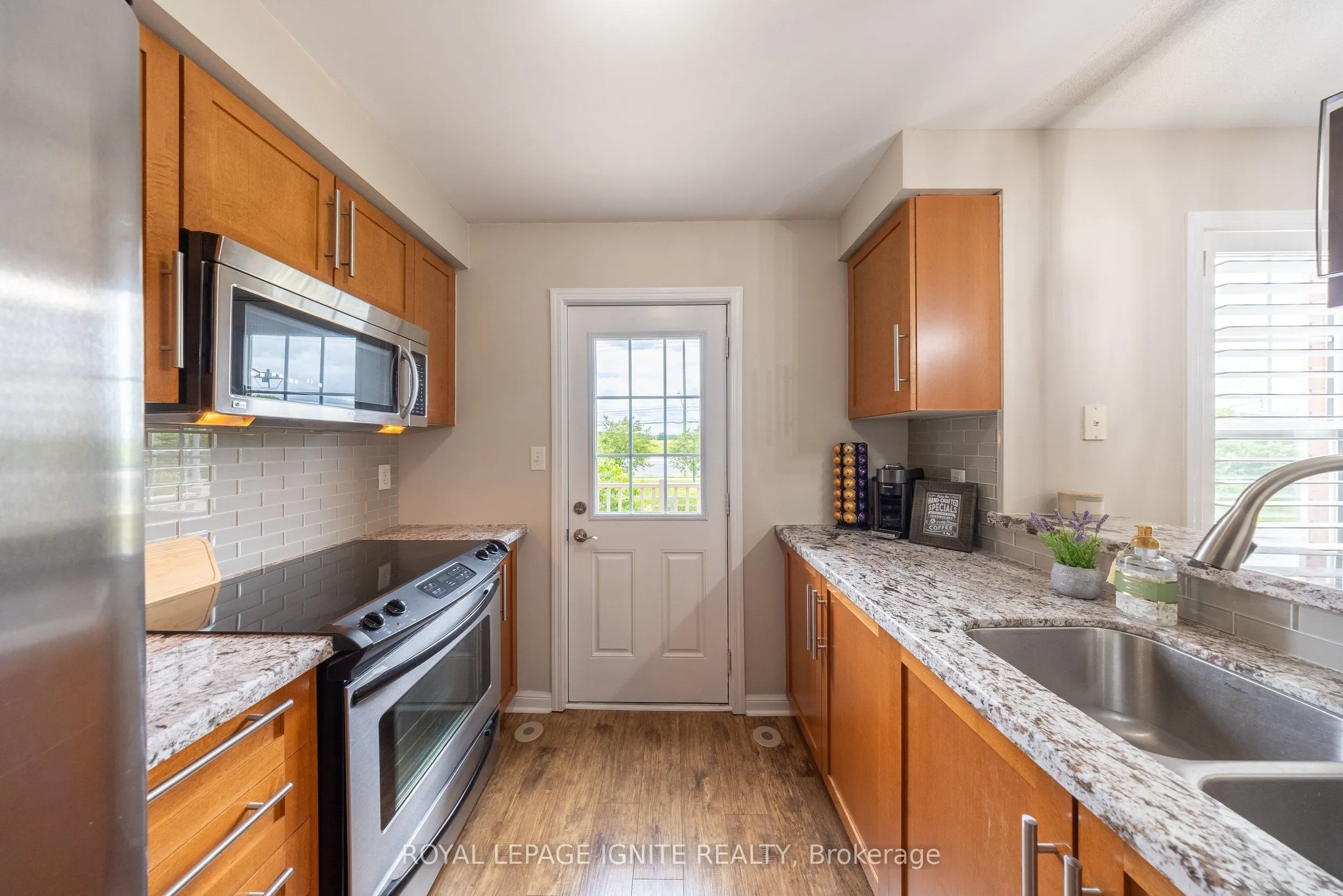3123 Stornoway Circle