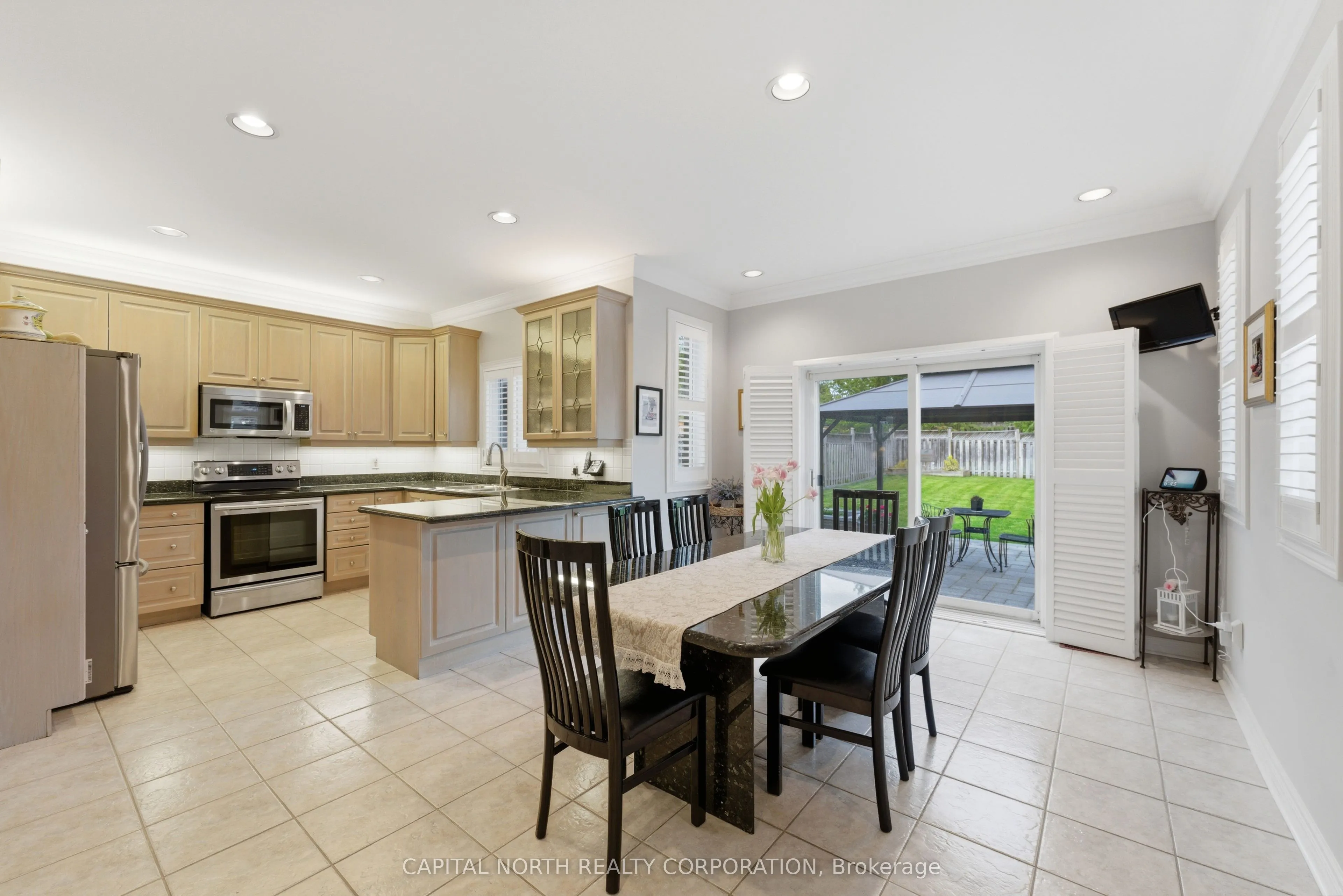 6 Veerland Drive
